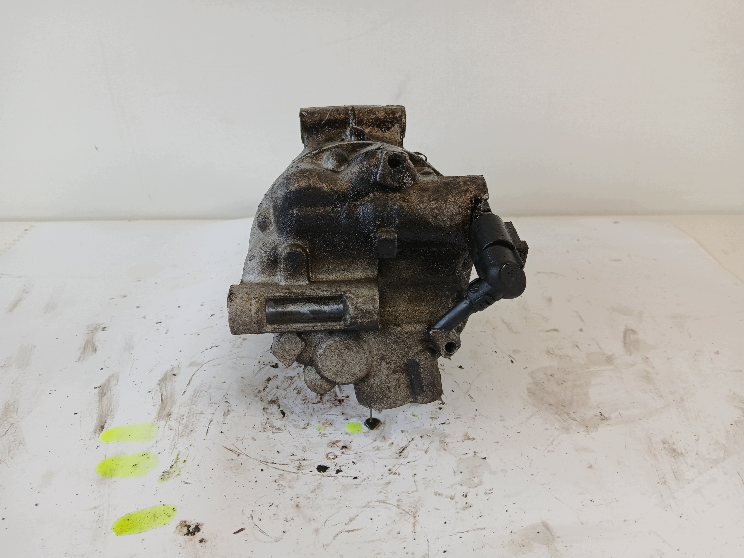 SEAT ALTEA compressor; compressor of the air conditioning 10481967