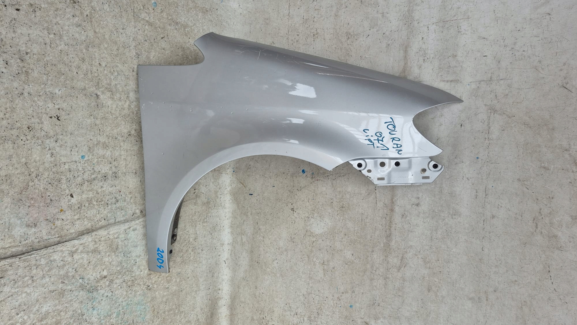 VW TOURAN and 1 LIFT 06-10 fender front front right
