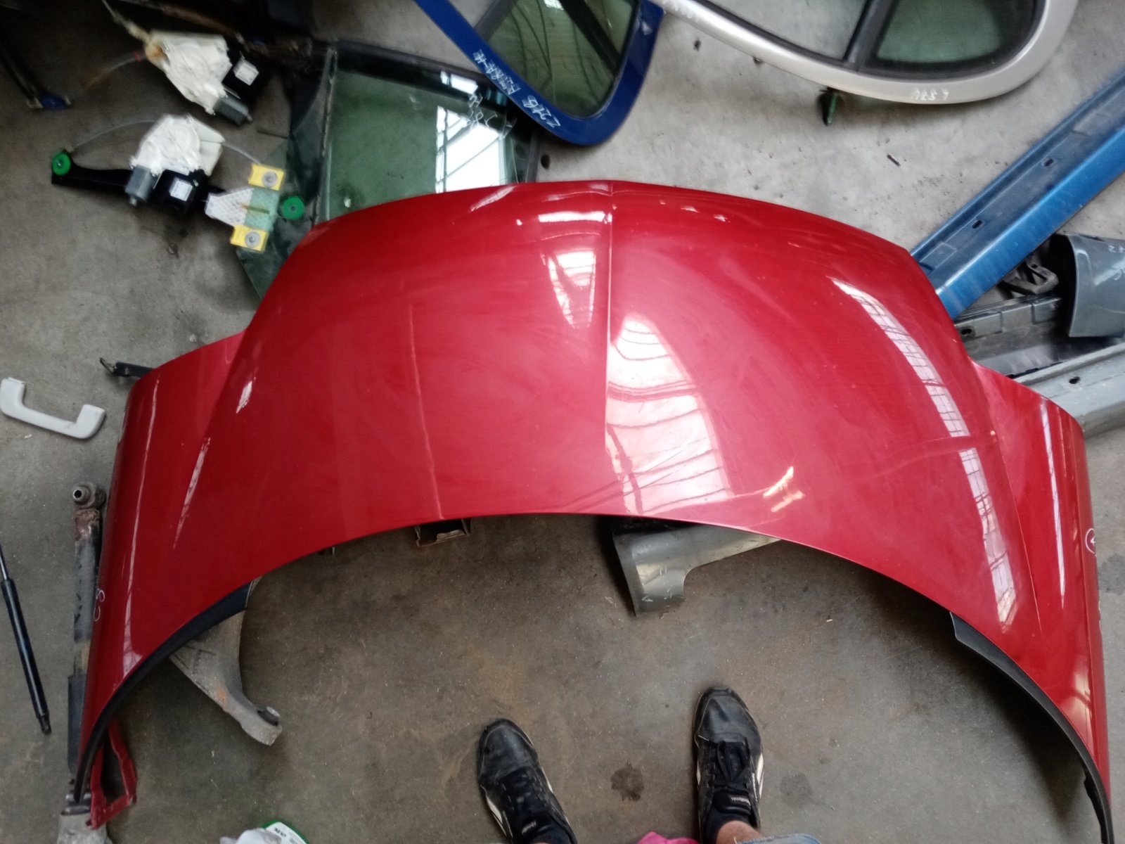 Капот двигателя CITROEN C8