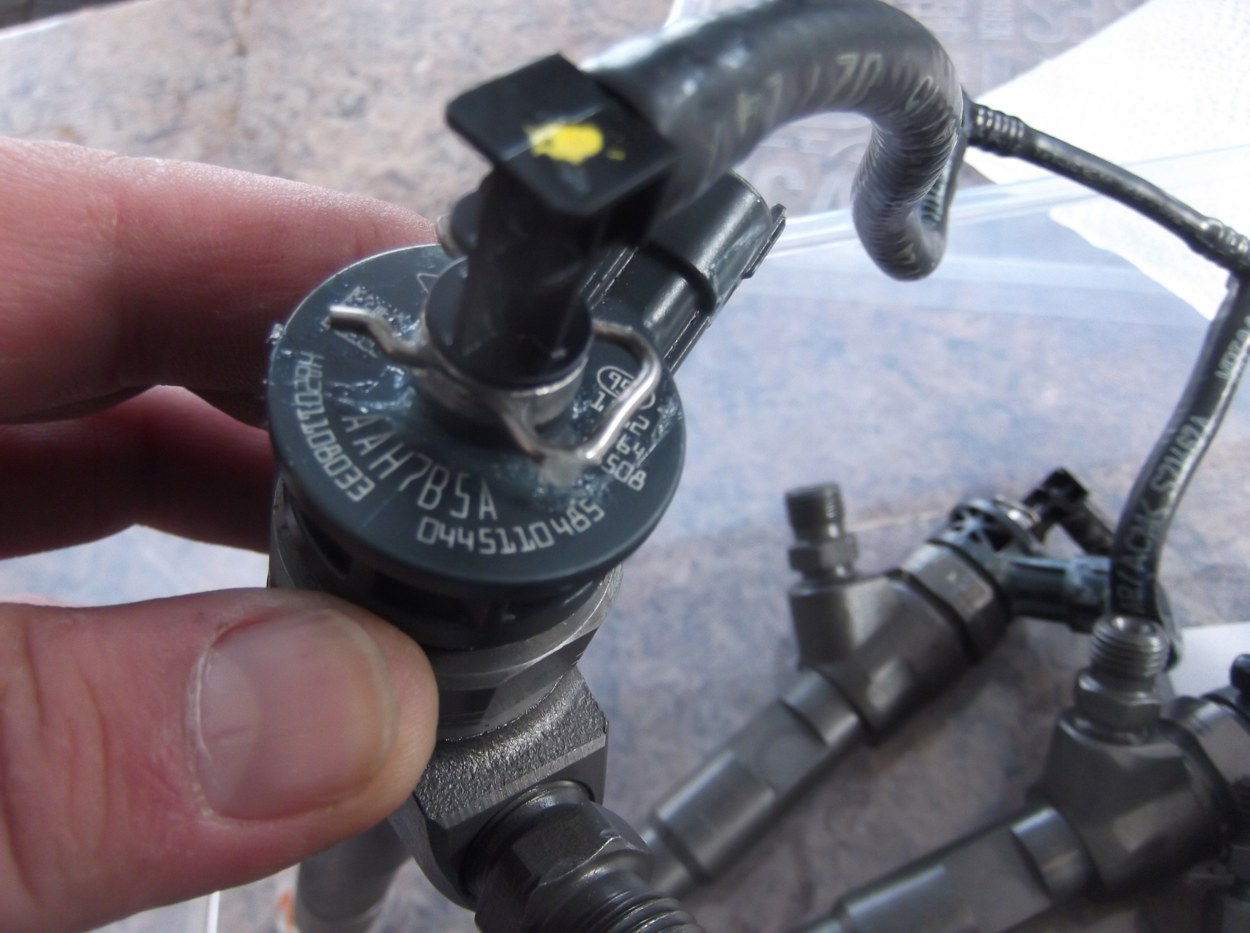 injector RENAULT DACIA 1.5 DCI 0445110485