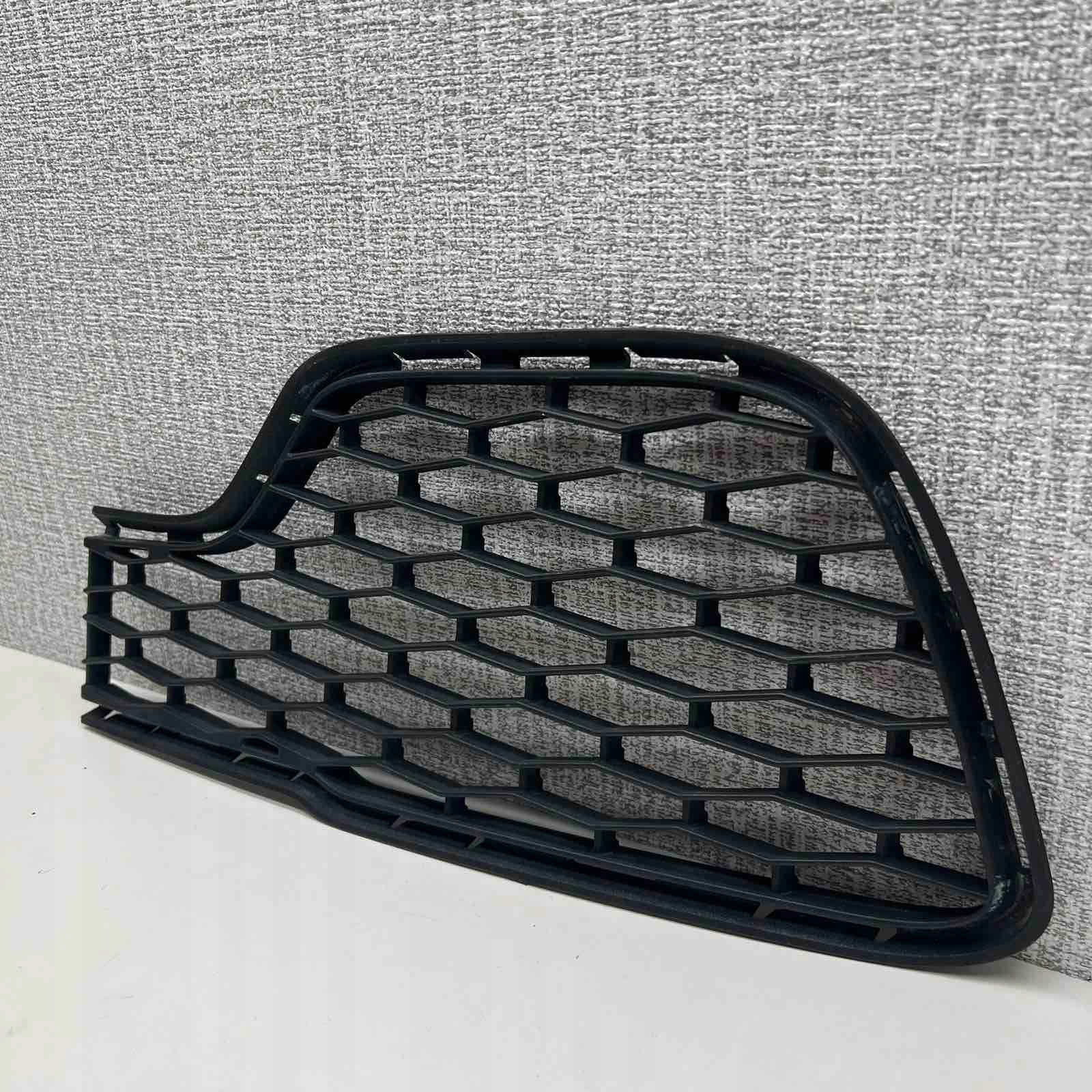 Maserati Ghibli 2017 left side grille radiator / grill FA00AAF77297