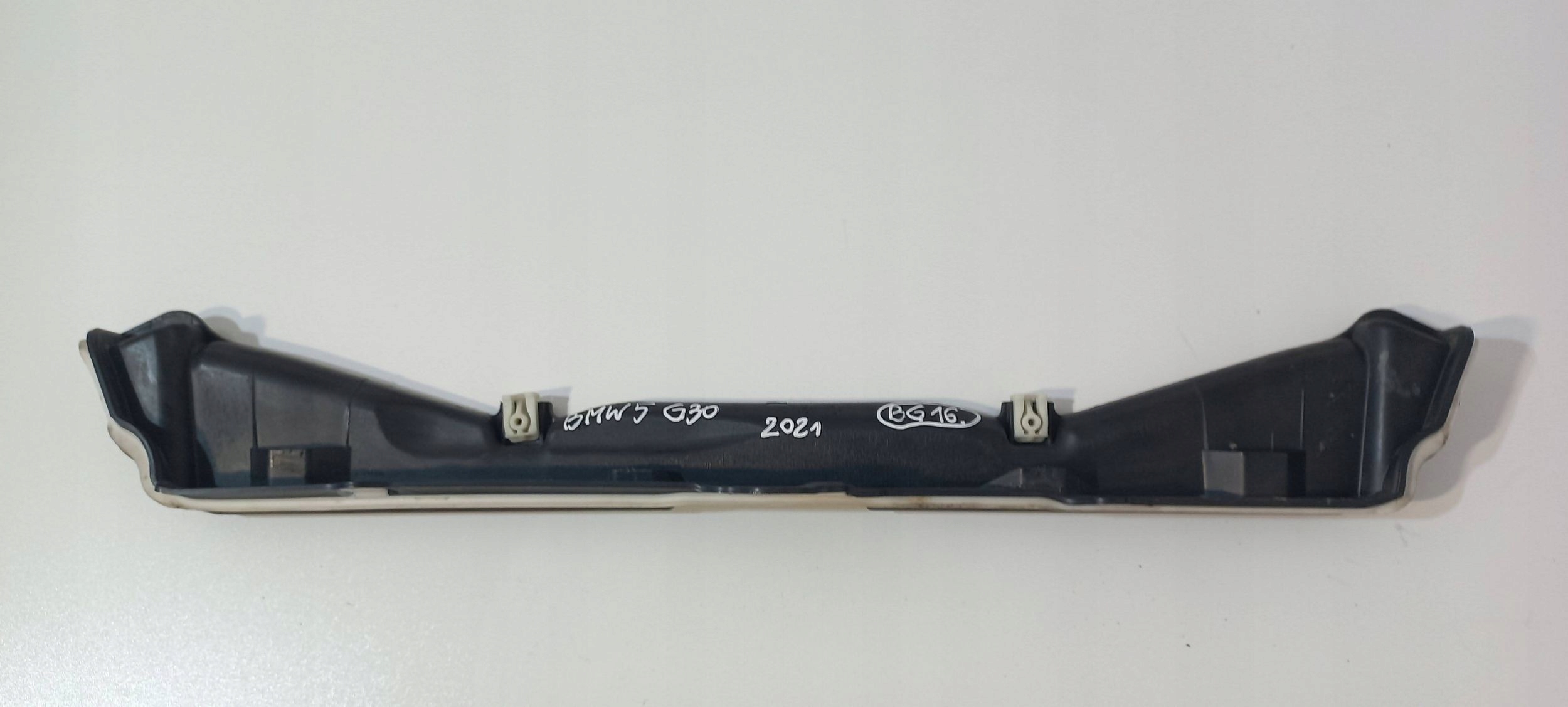 BMW 5 G30 G31 torpedo lower 51717340190 (BG16)