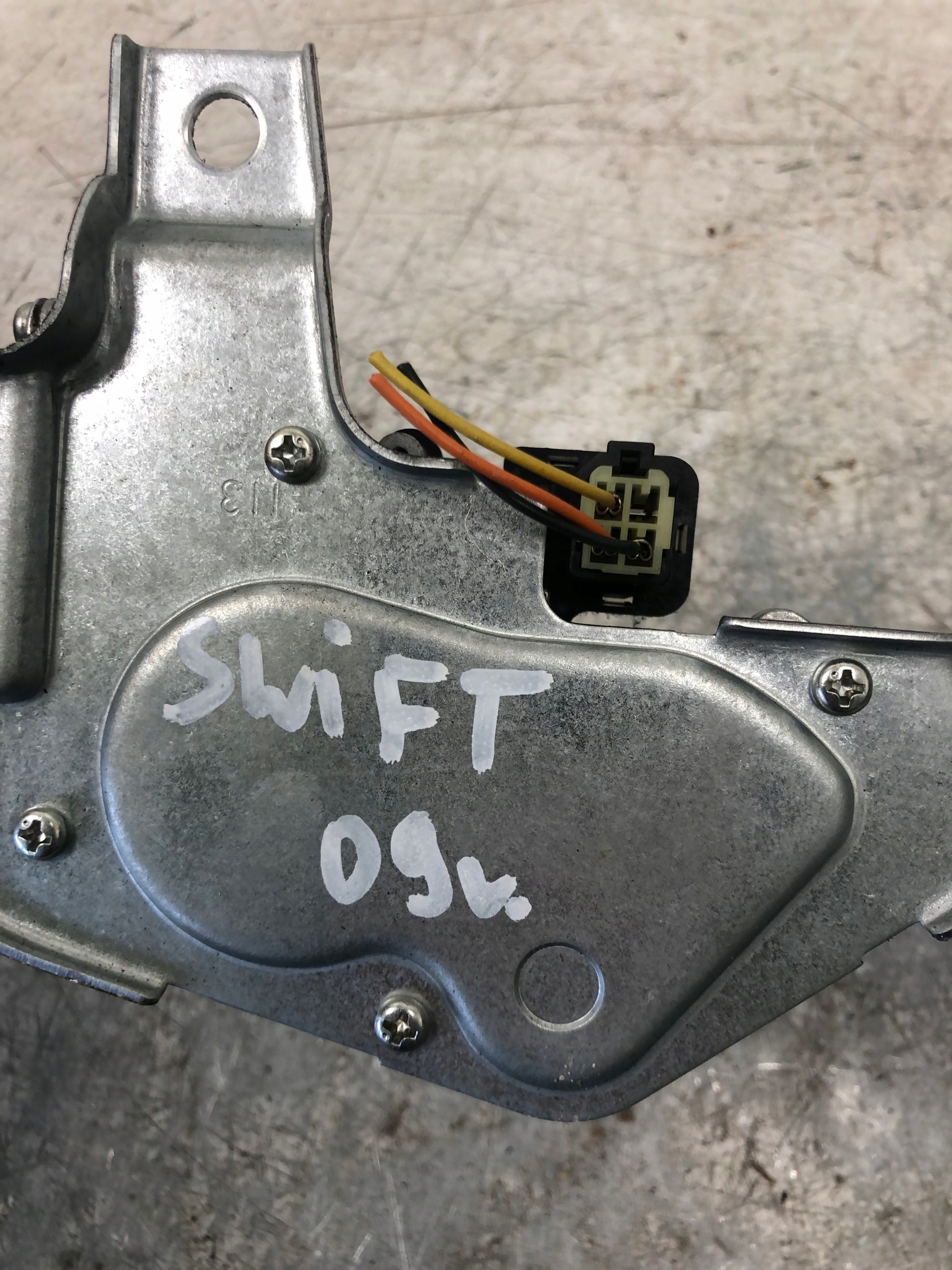 törlö far SUZUKI SWIFT IV MK6