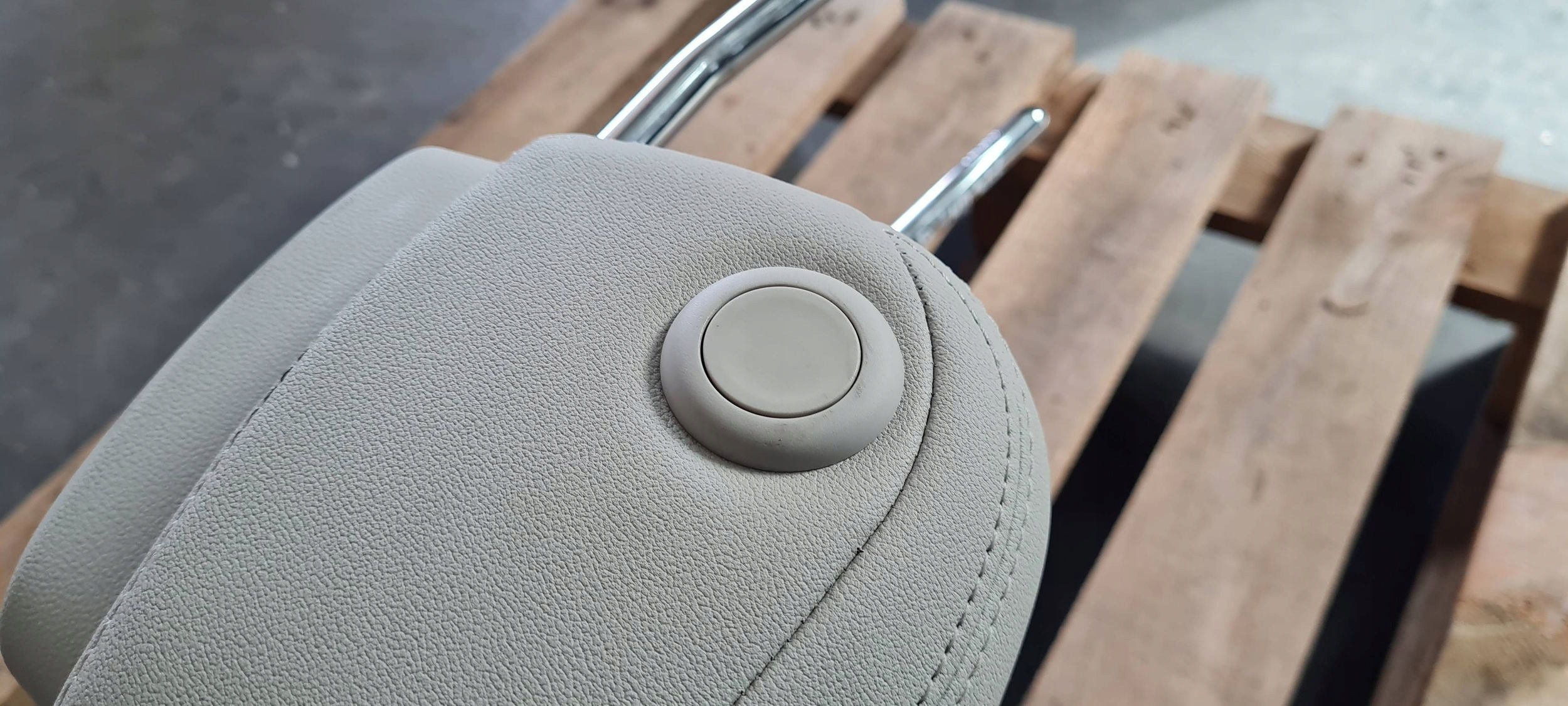 Q3 83A rest seat left right front leather SKORZANY