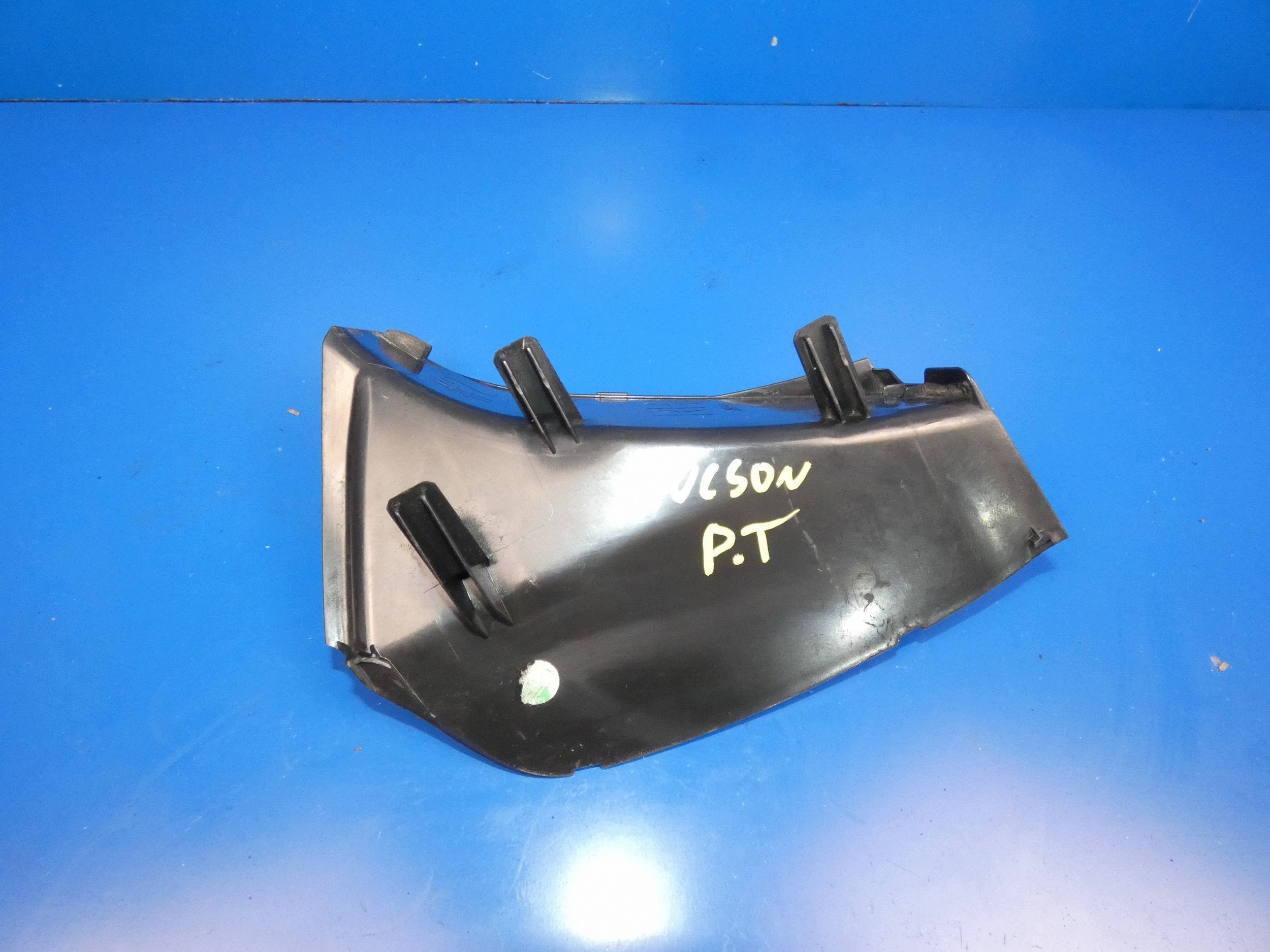 HYUNDAI TUCSON III moulding cover lights right rear part boot