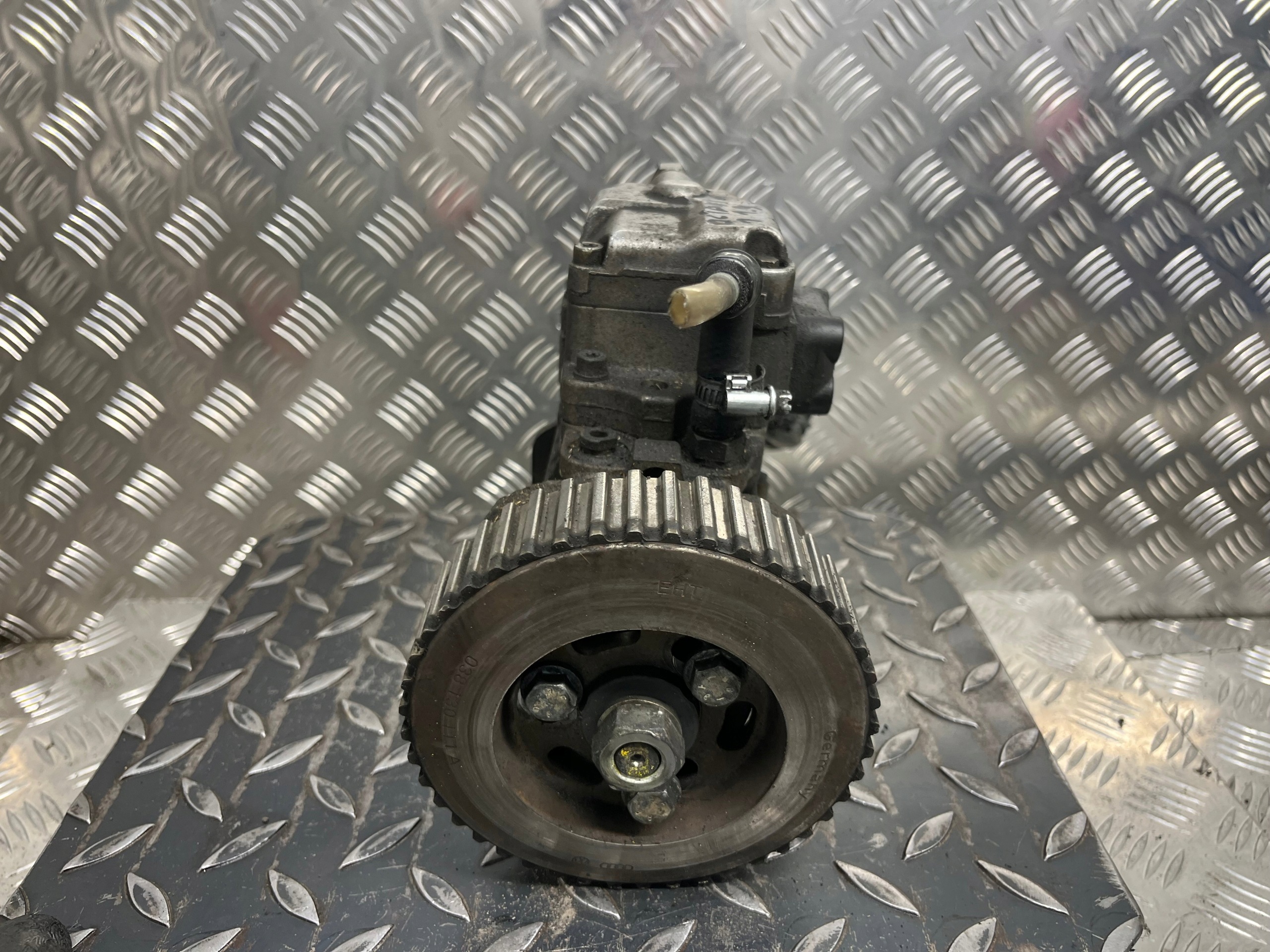 injection pump SKODA OCTAVIA 1 038130107D