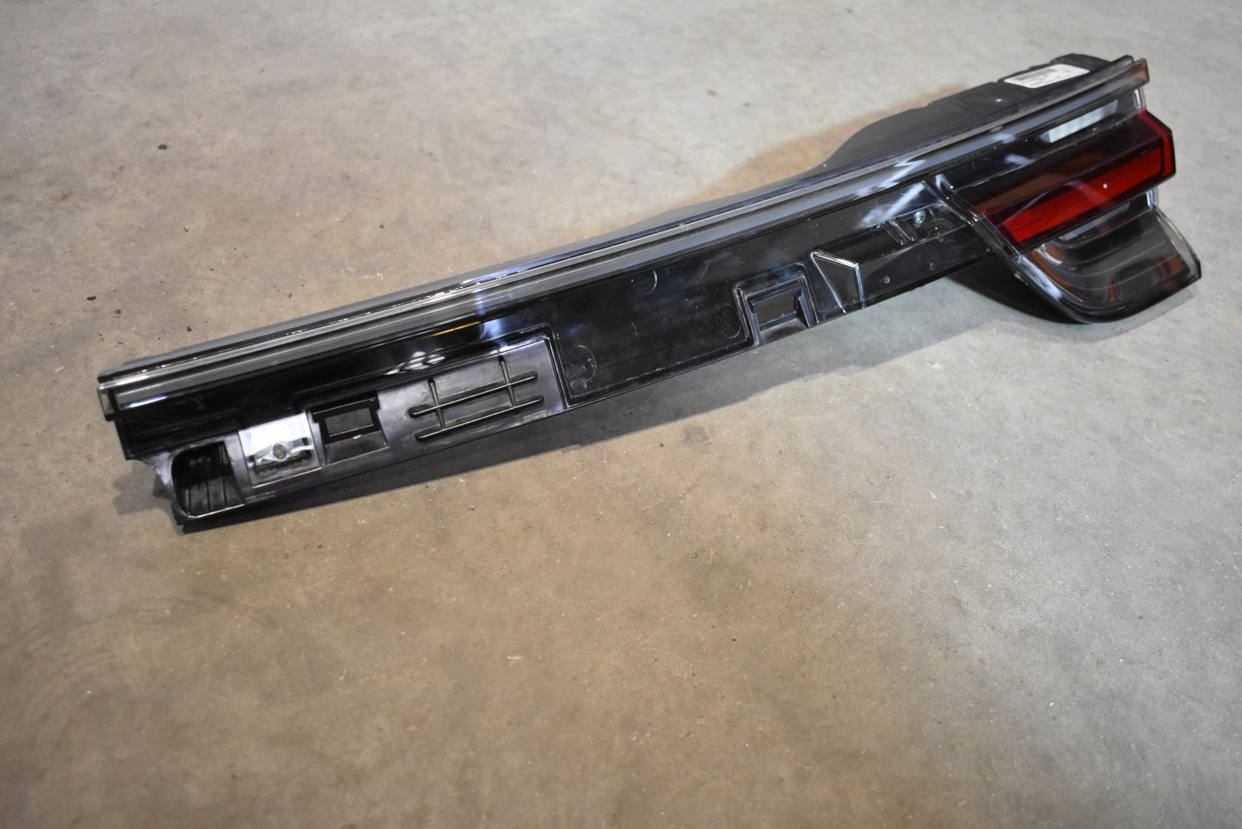 perfect condition light rear part rear right to the bonnet USA PORSCHE PANAMERA 971 1
