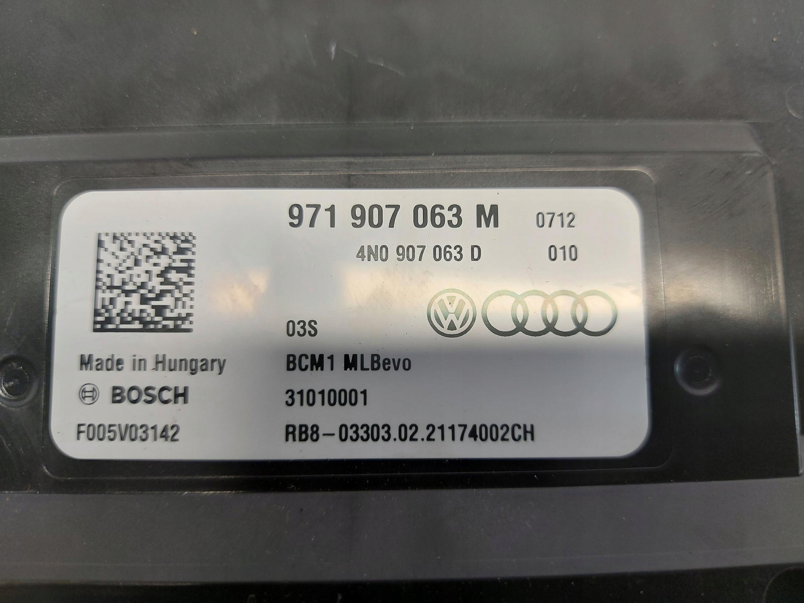 Porsche Taycan 4S 9J1 2021r module control unit BCM 971907063M
