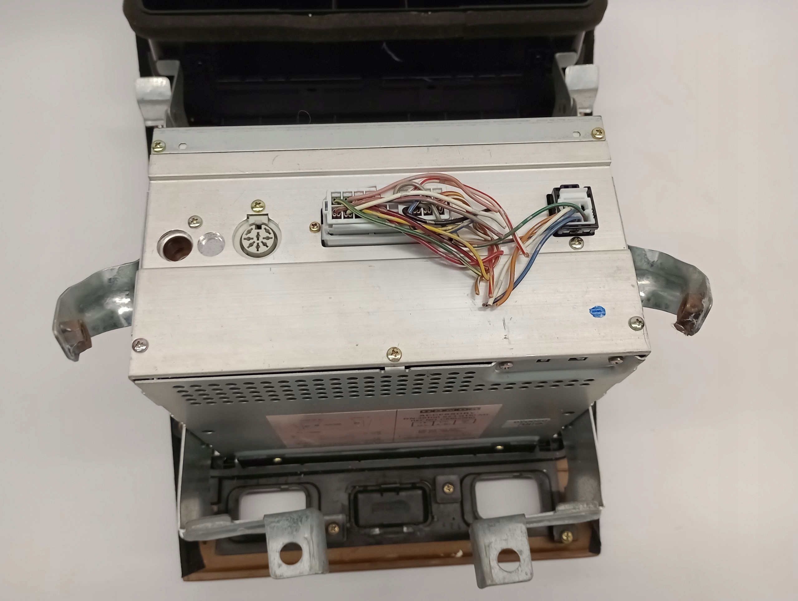 RADIOODTWARZACZ RADIO HONDA LEGEND Typ samochodu Samochody osobowe