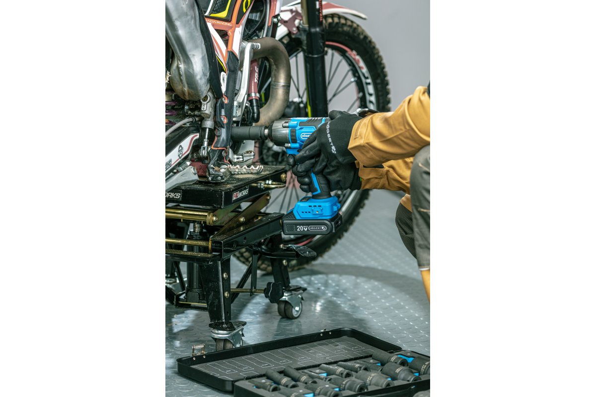 ZESTAW NASADEK UDAROWYCH 1/2", 15EL., CrMo, DŁUGIE Typ 6-kątna