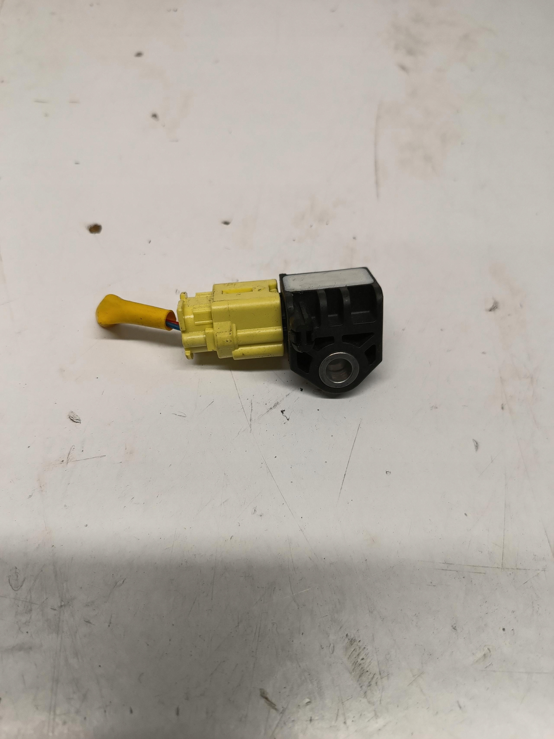 SENSOR UDERZENIOWY KIA STONIC 2018- 95920-H8000