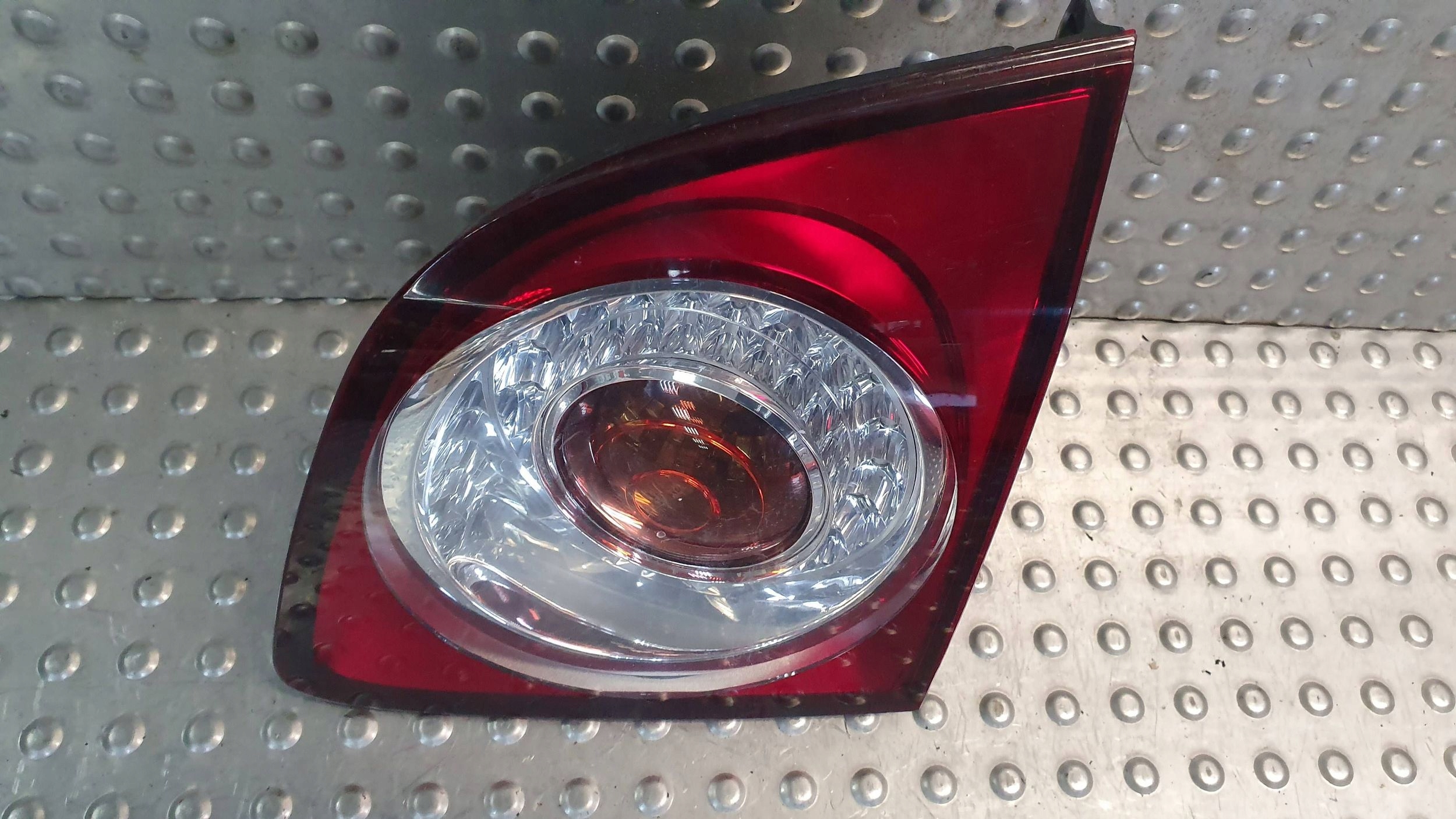 light rear part right to the bonnet VW GOLF V plus 5M0945094S 04