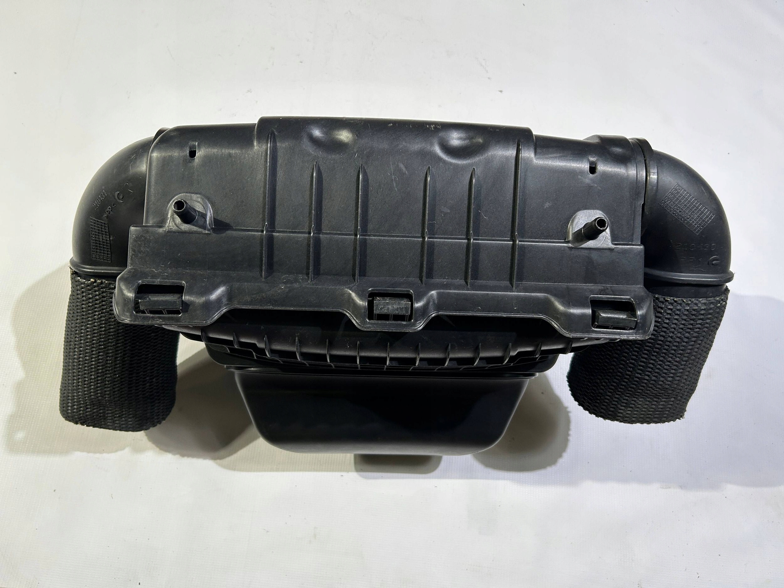 Gehäuse filter luft dolot Maserati GranTurismo 4.2 2008
