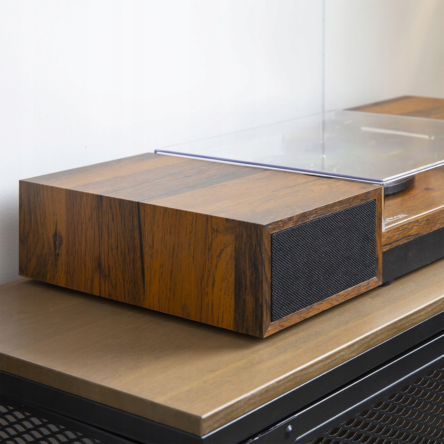 Gramofon z głośnikami STEREO BT RCA STYLOWY+ winyl Model 102.154