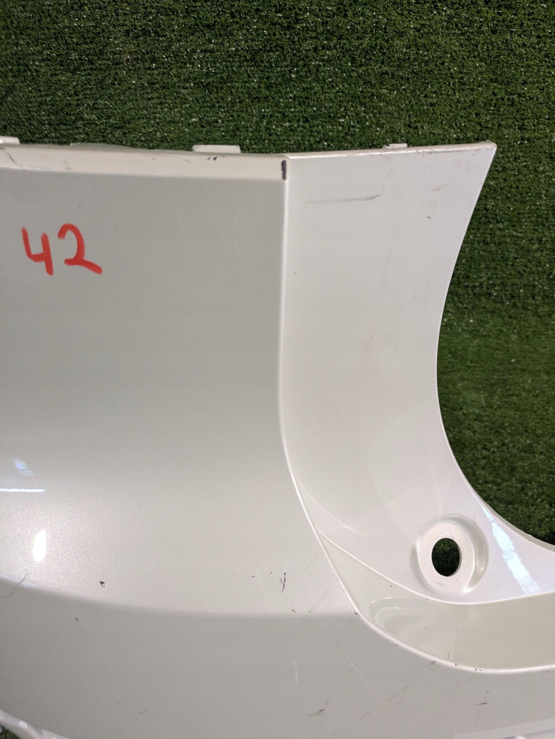 links Ecke der Stoßstange hinten VOLVO XC40 NR.42