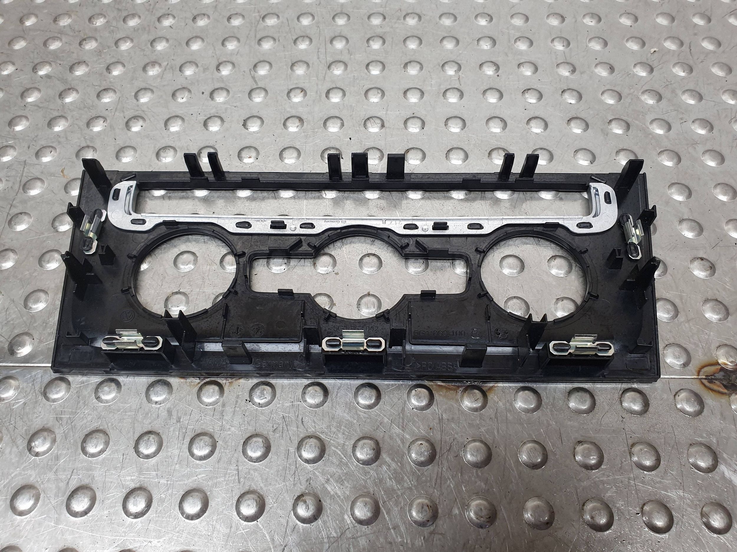 RÁM DEKOR PANELA klimatizaci 5G1863100C VW GOLF VII