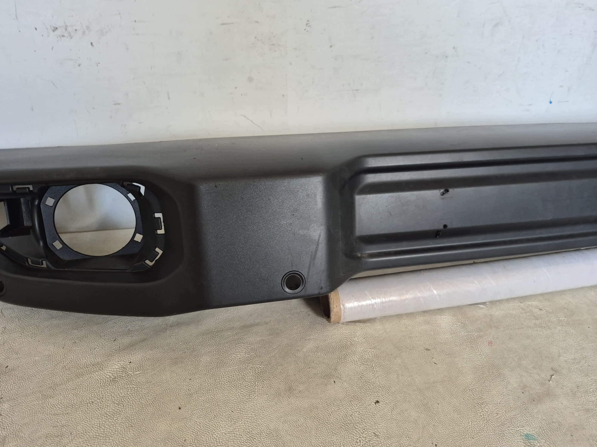 JEEP WRANGLER IV JL 18- bumper front front PDC 6NC13TRMAA
