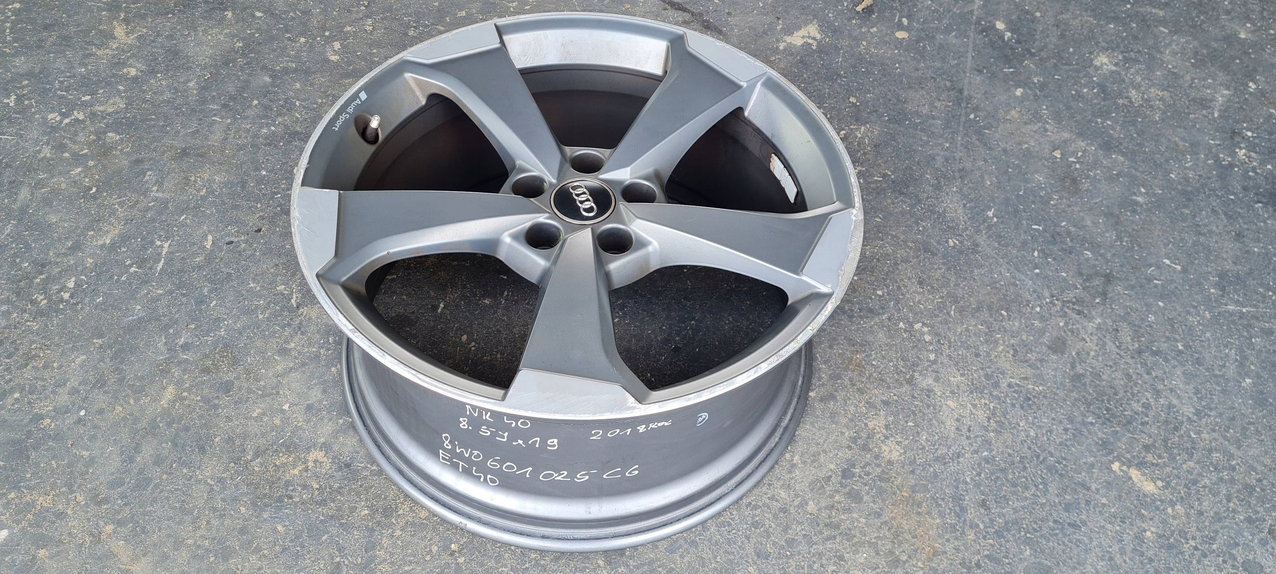 AUDI S4 B9 8W A4 disk disk ROTOR ET40 8.5 R19 8W0601025CG