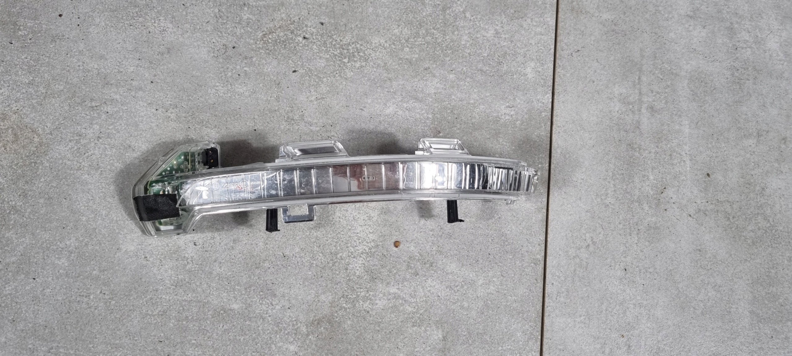 3G0949101A - VW ARTEON PASSAT B8 указатель поворота левый 3G0