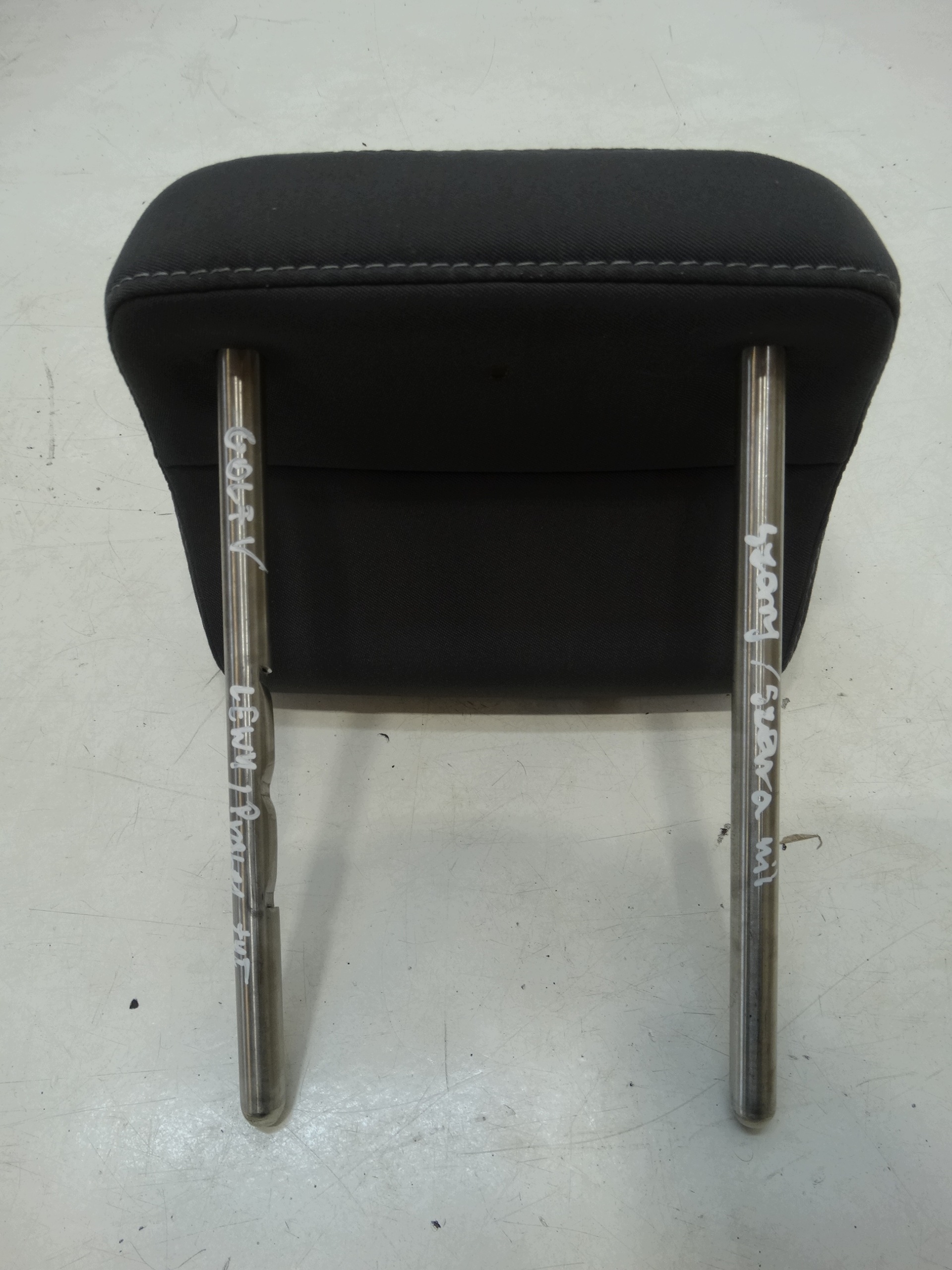 rest KANAPY right left rear part VOLKSWAGEN GOLF V VI