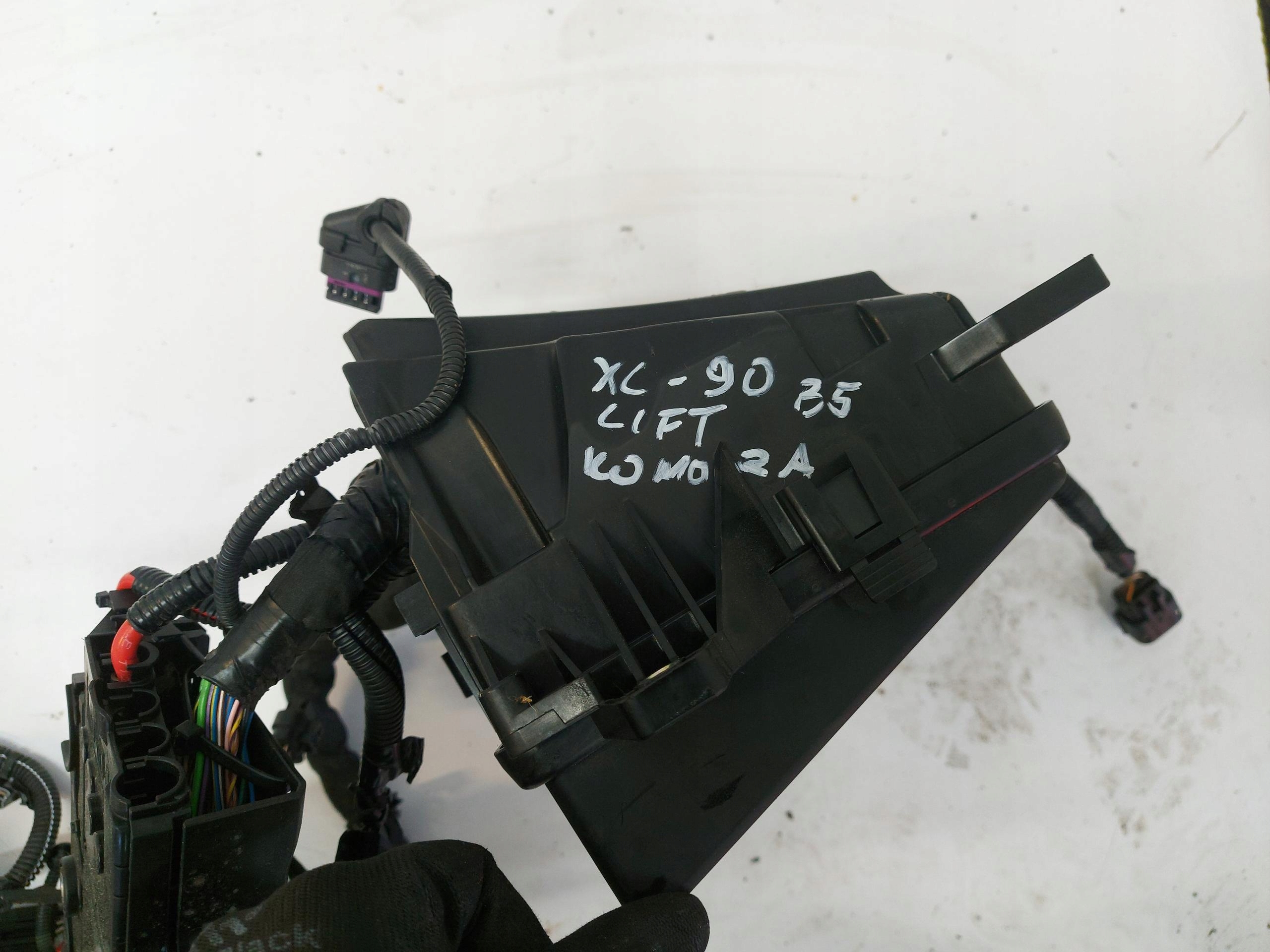 Volvo XC90 II LIFT B5 bundle komory of the engine 32356540