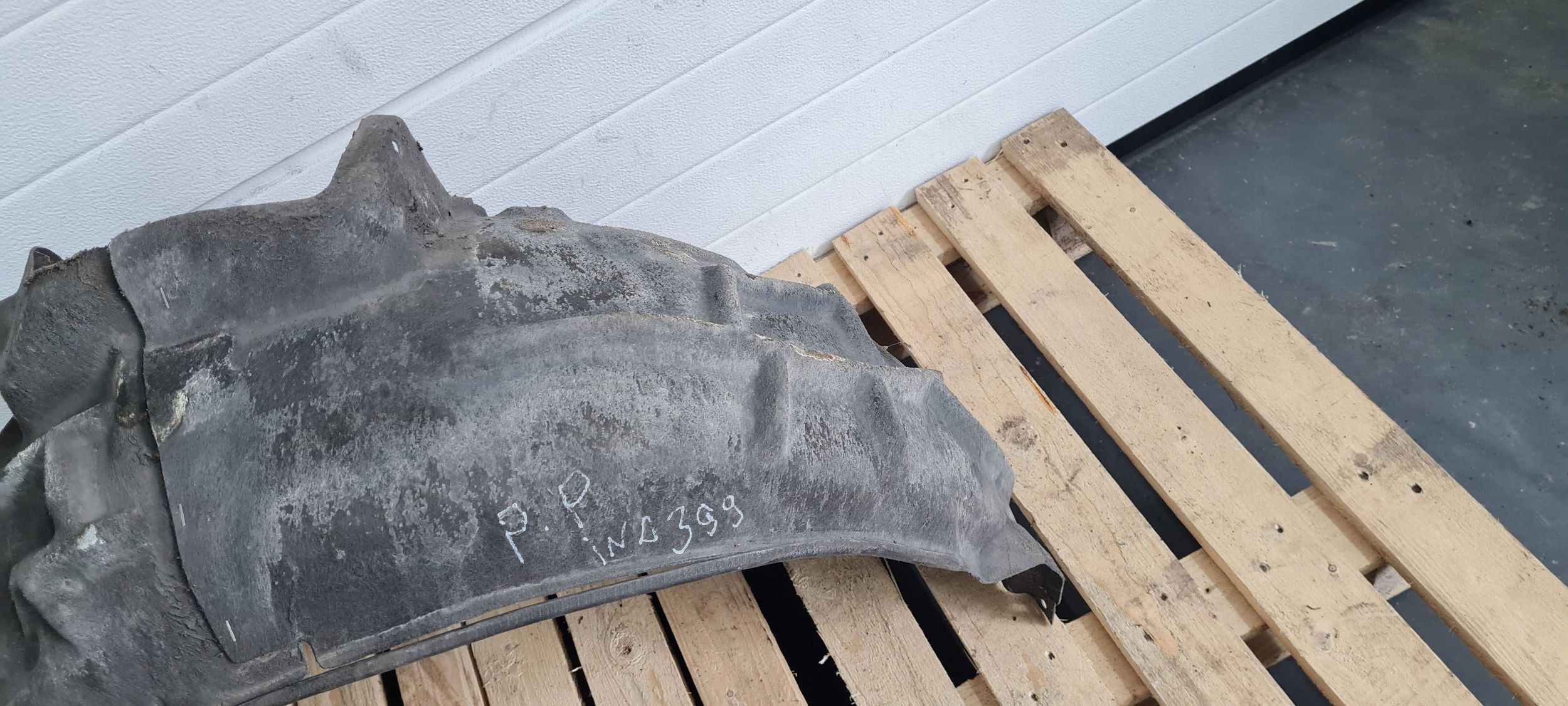 A4 B9 8W S4 mudguard right right front front MATERIAL 8W0821172B