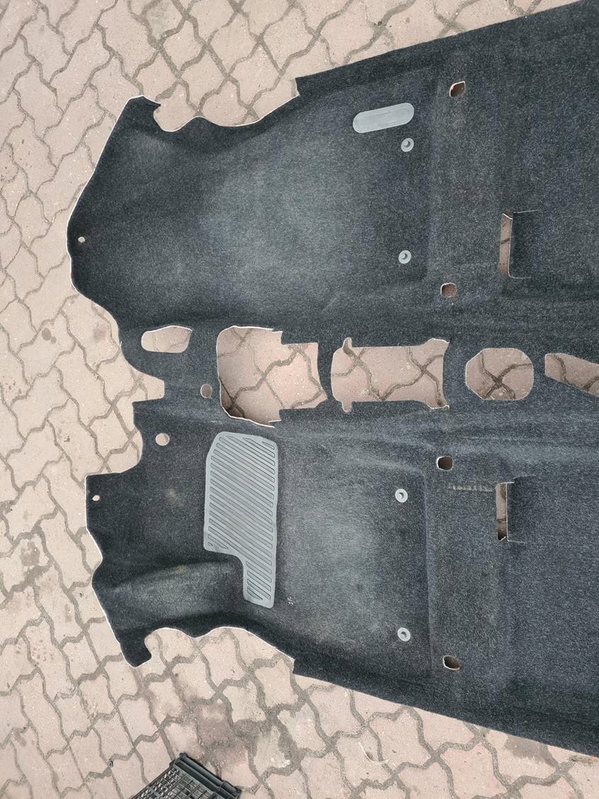 DYWAN WYKŁADZINA WNĘTRZA OPEL CORSA D 13214982 5 DRZWI Numer katalogowy części 13214982