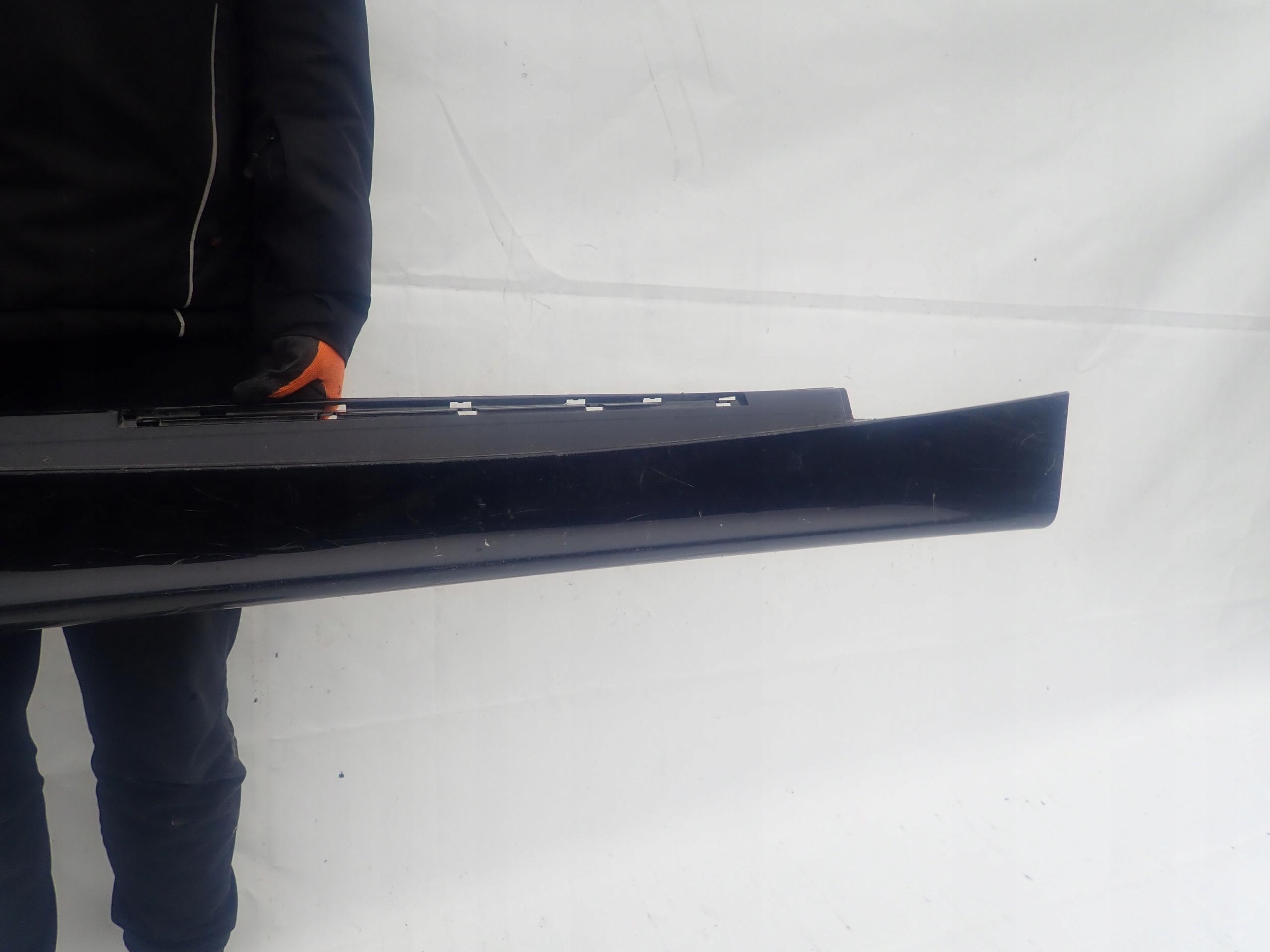 BMW 1 E87 04- threshold right moulding threshold right