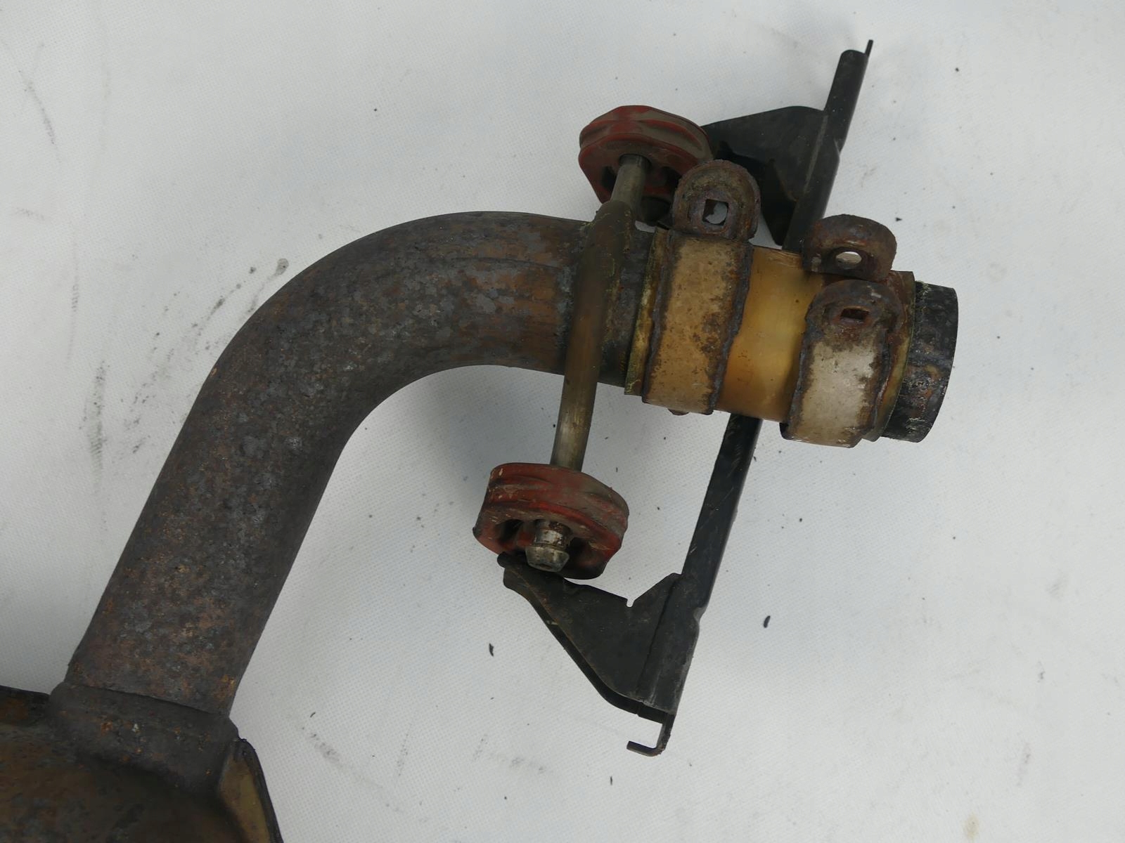 AUDI A3 8P CABRIO 1.8 TFSI TLUMIK central exhaust pipe