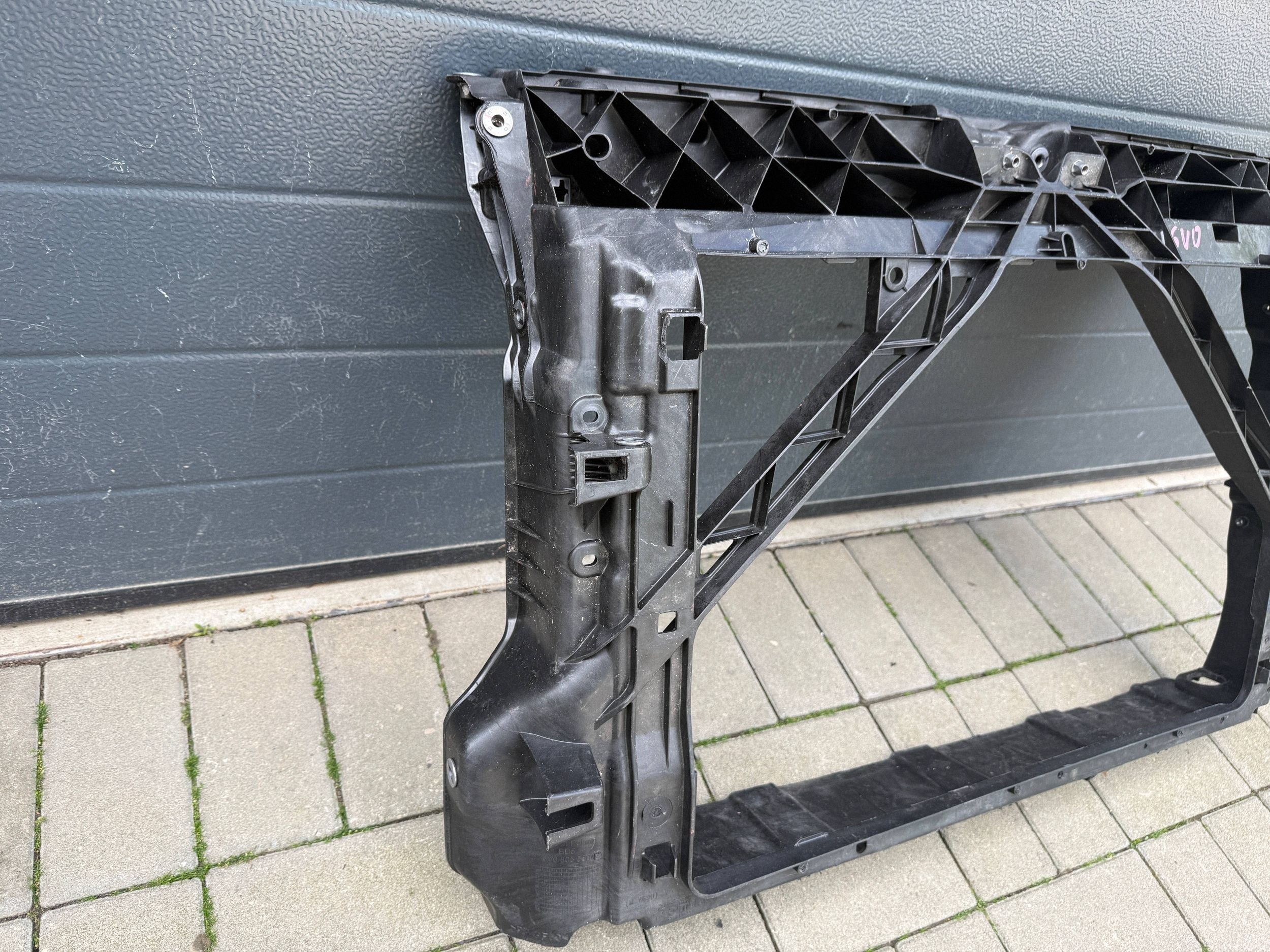 Skoda Fabia 3 6V 15- bar, wall front front