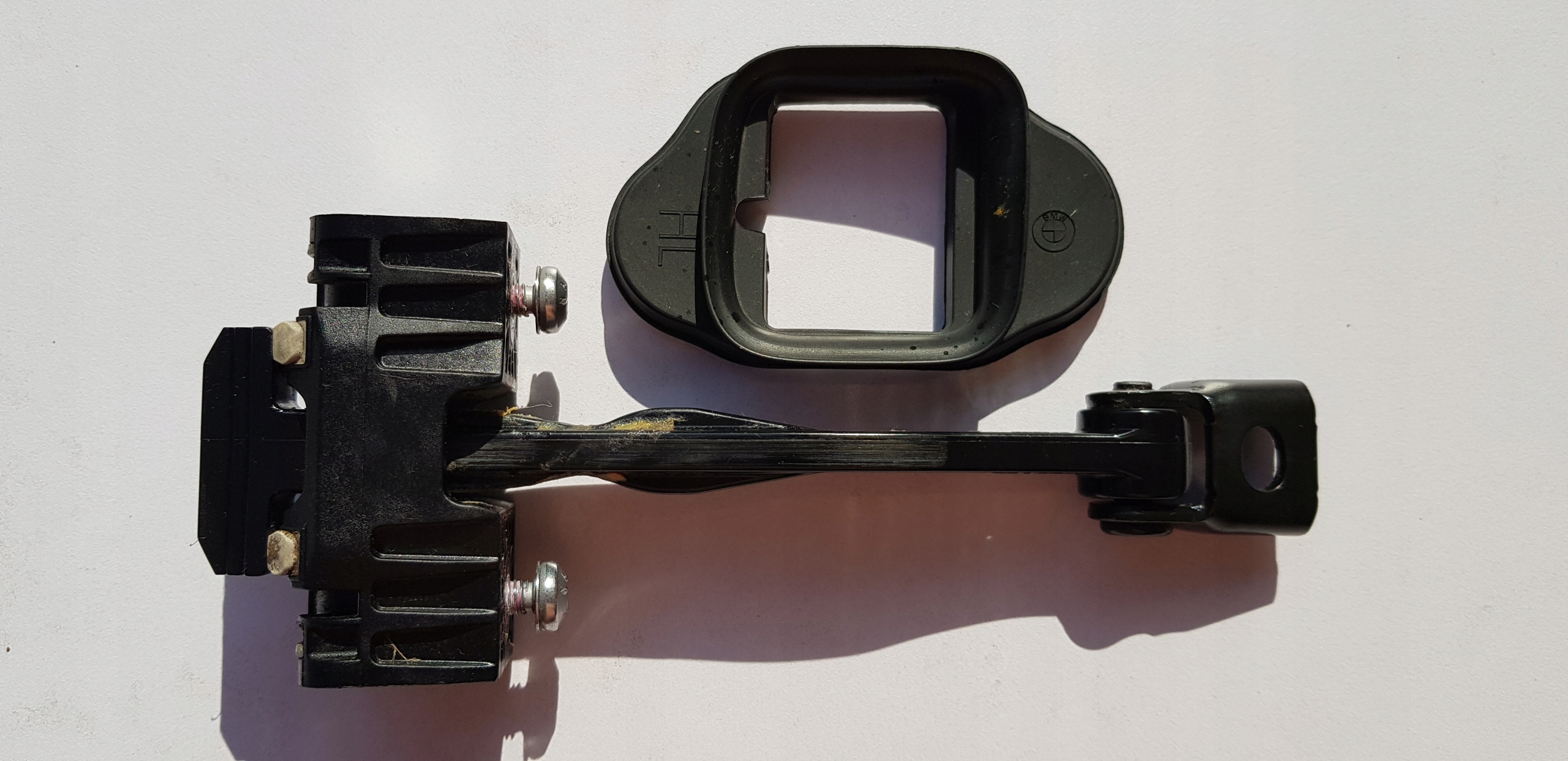 BMW F30 F 30 OGRANICZNIK HAMULEC DRZWI LEWY TYŁ