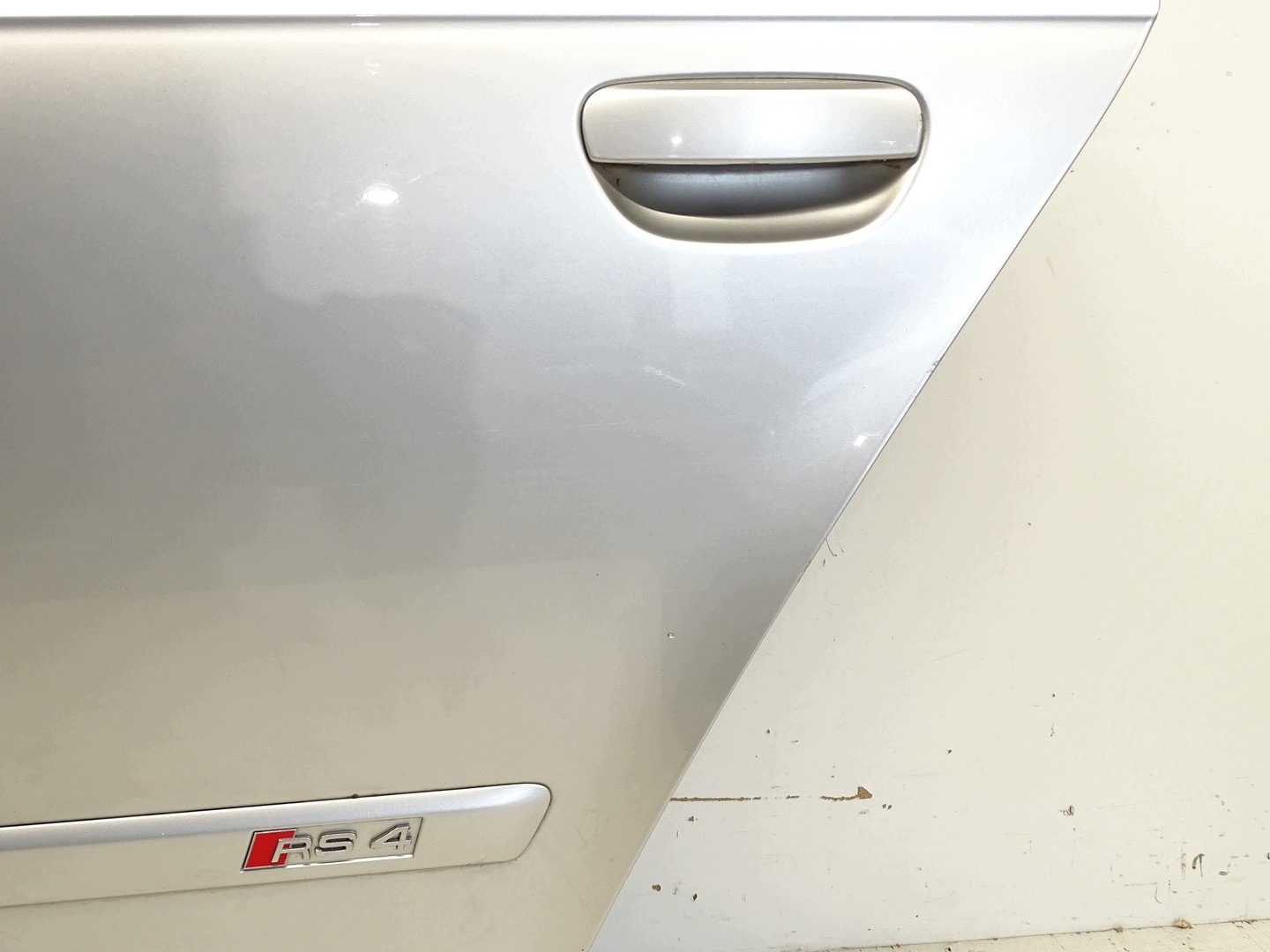 door left rear part left rear. AUDI RS4 B7 sedan LY7W
