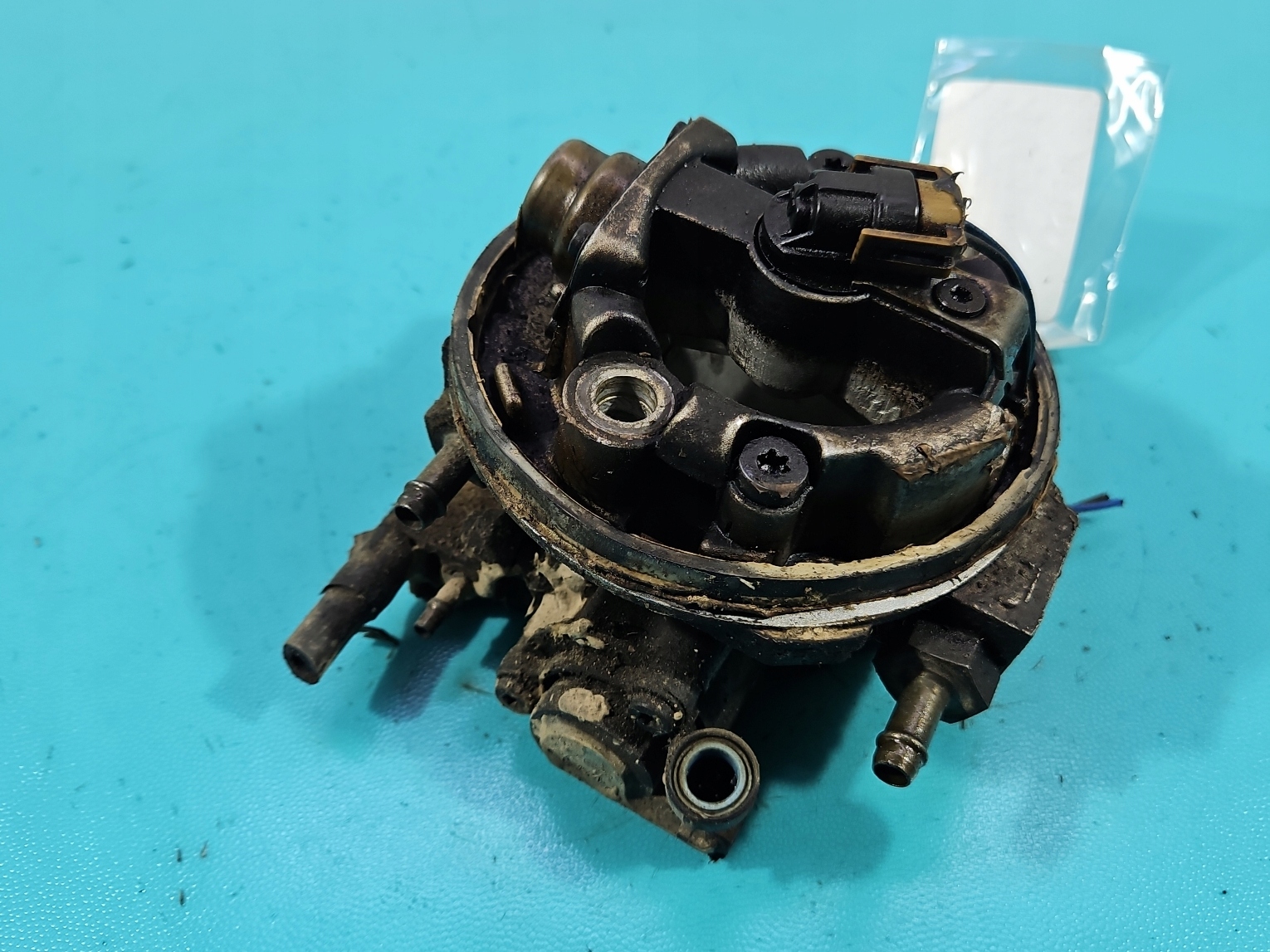 MONOWTRYSK OPEL CORSA B 1.2 8V 17093148