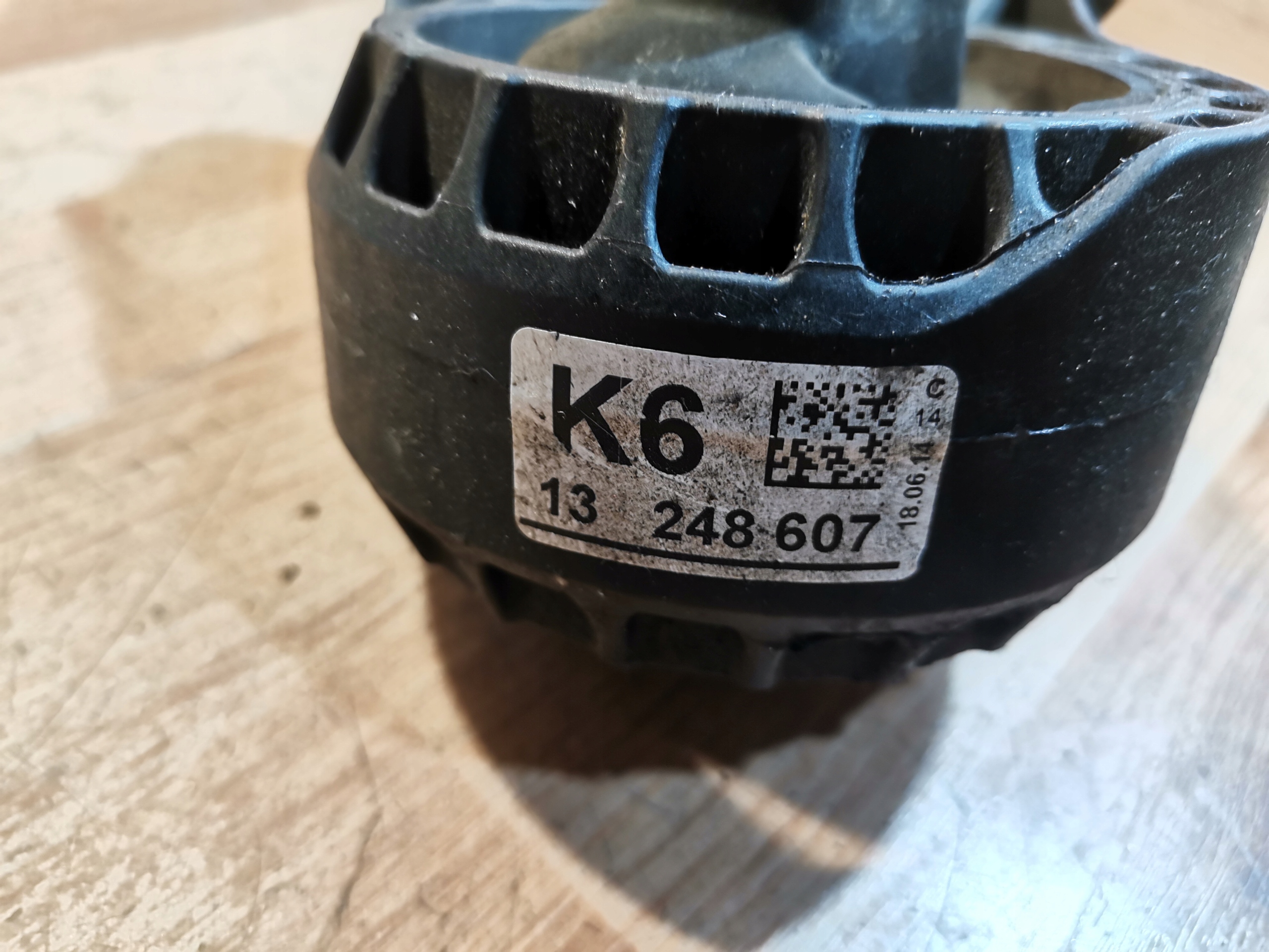 engine mount gearboxes front manual Opel Zafira C Astra J 1.8 13248607