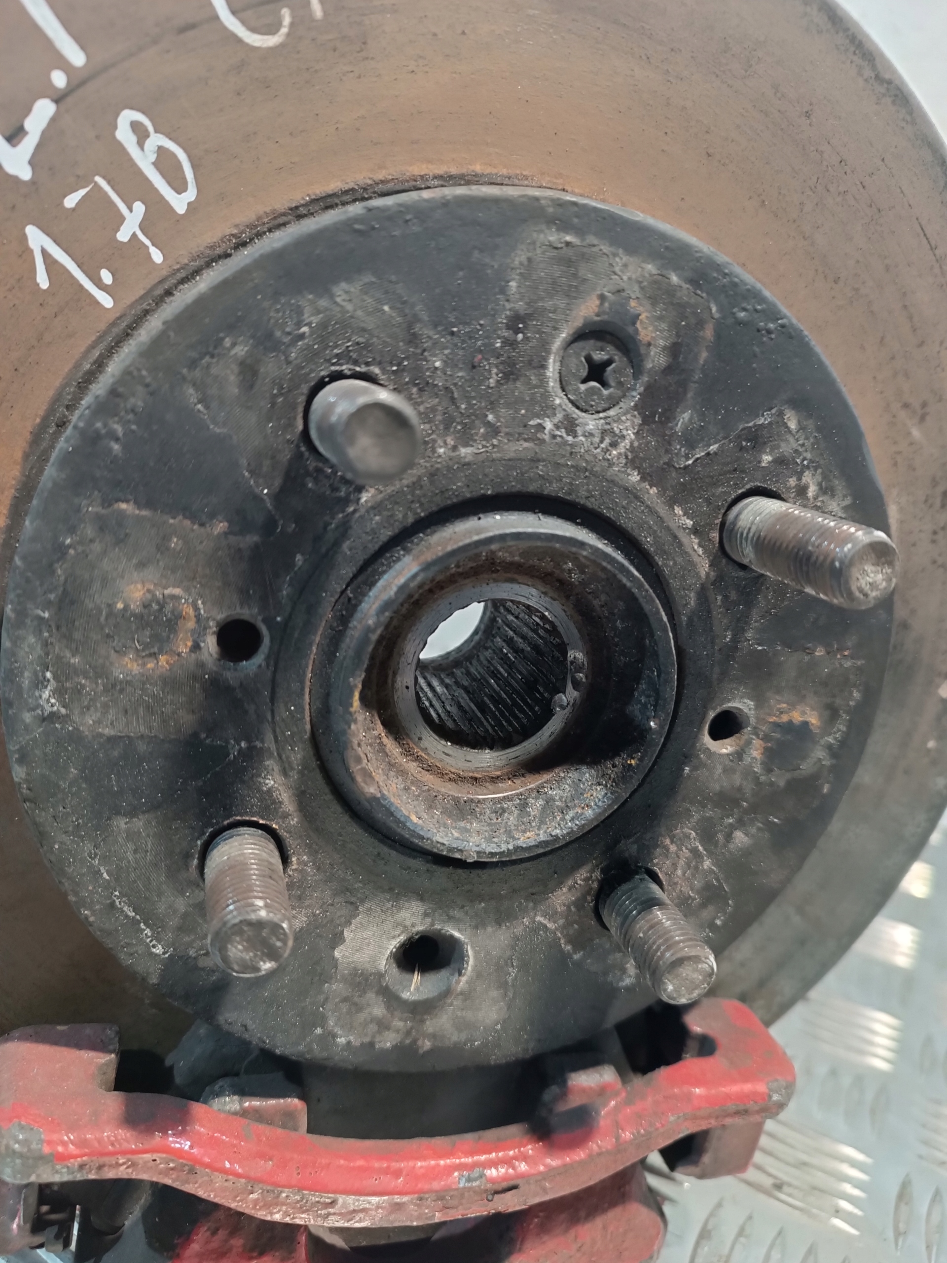 swing caliper left front HONDA CIVIC VII 1.7B