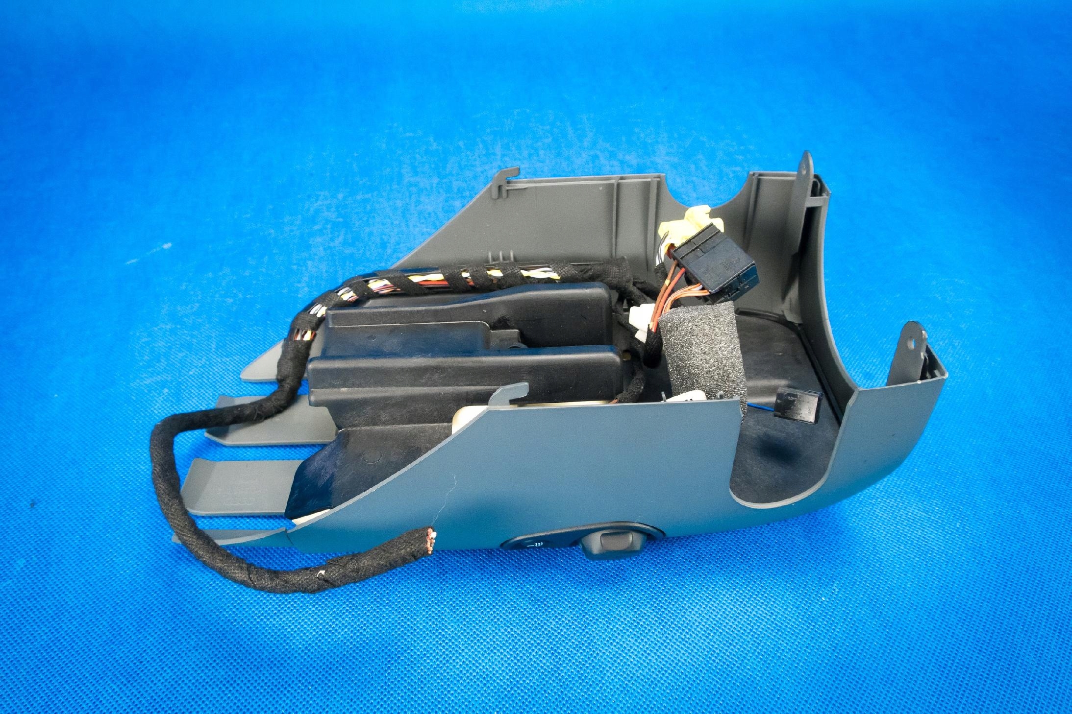Blende Abdeckung der Lenksäule des Lenkrads Audi A8 A8 4H 4H0953512A