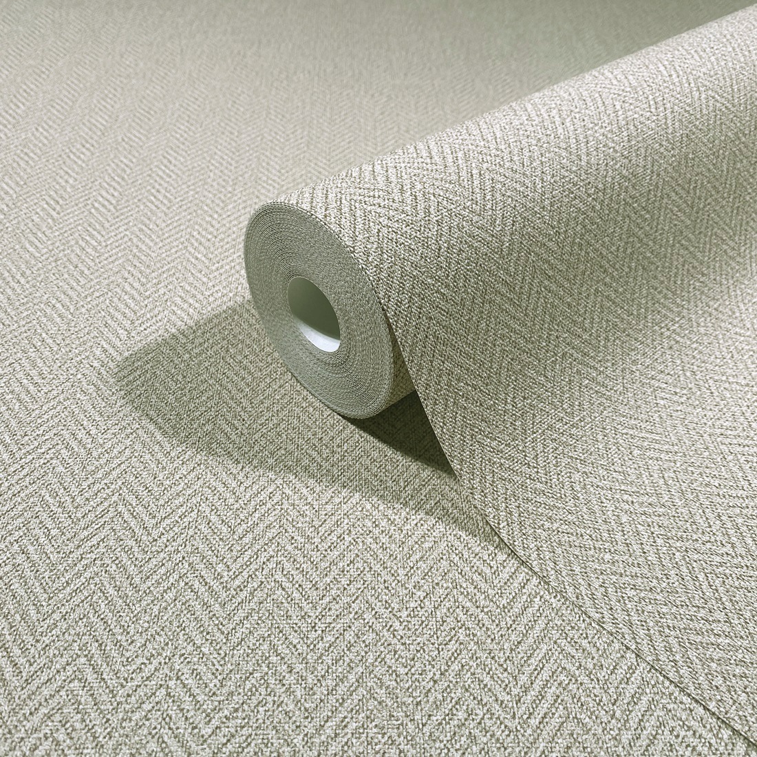 Zelená dekoratívna jedľová tapeta na vlies do obývačky 10M x 106CM