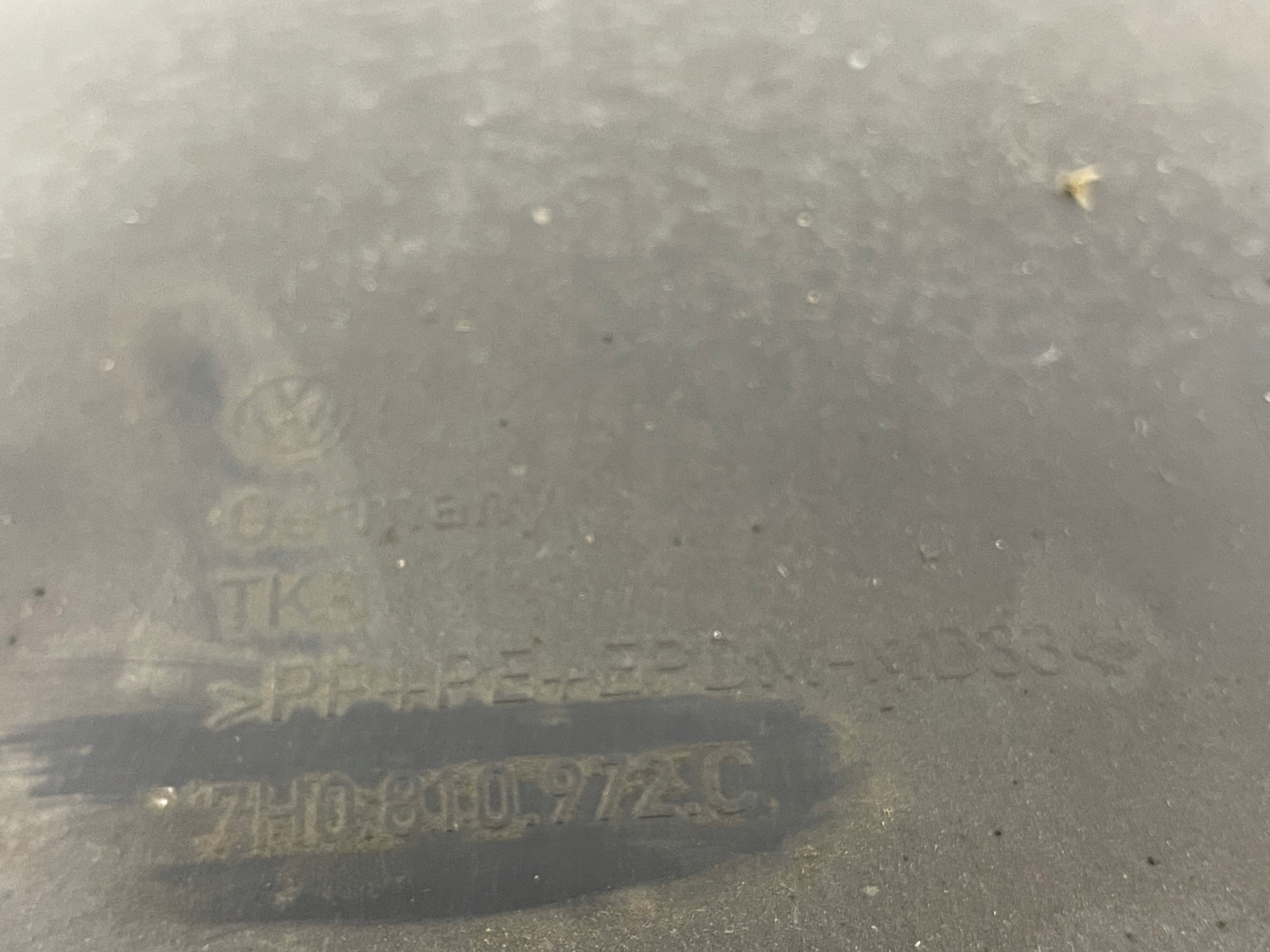 mudguard rear. right VW TRANSPORTER T5 LIFT 7H0810972C