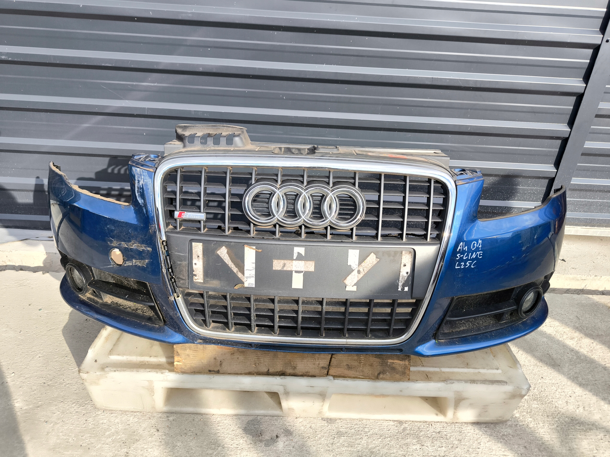 bumper front complete AUDI A4 B7 S LINE LZ5C DO POPRAWEK !!!