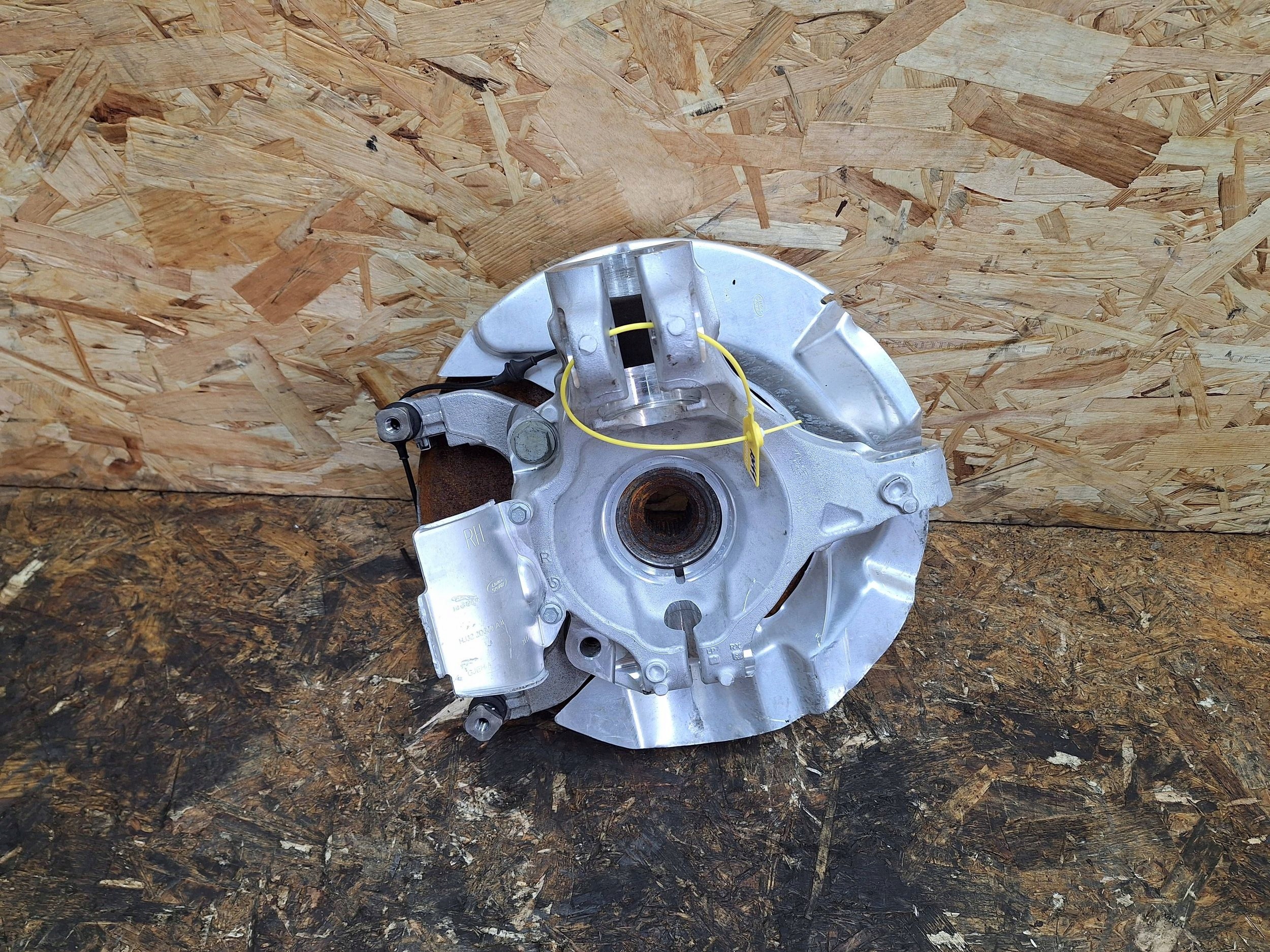 swing right front RANGE ROVER EVOQUE II 19-L551 K8D2-3K206-AB