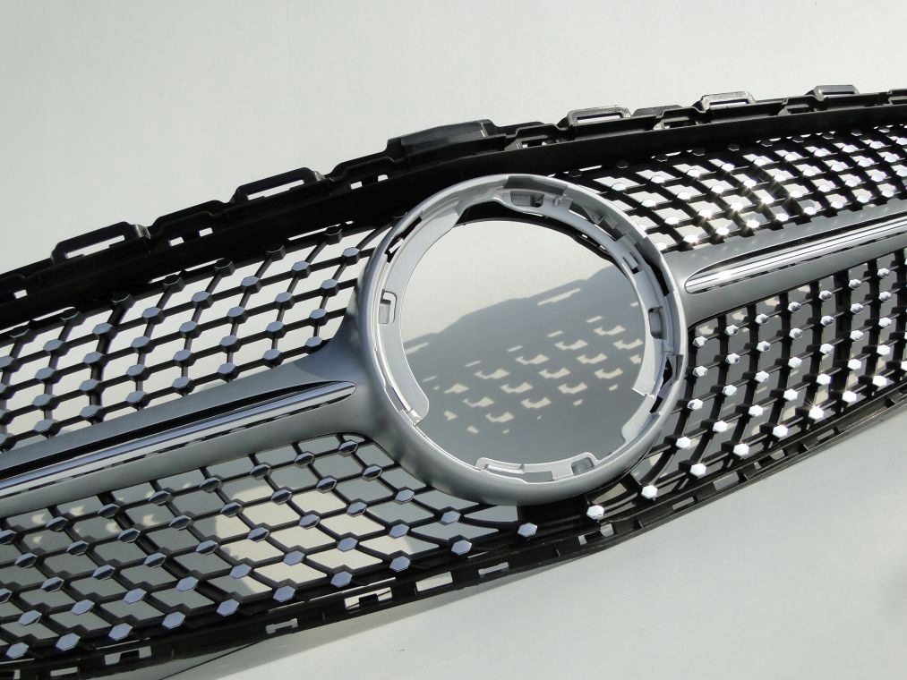 MERCEDES W205 205 LIFT GRILL ATRAPA AMG BEZ KAMERY Typ samochodu Samochody osobowe