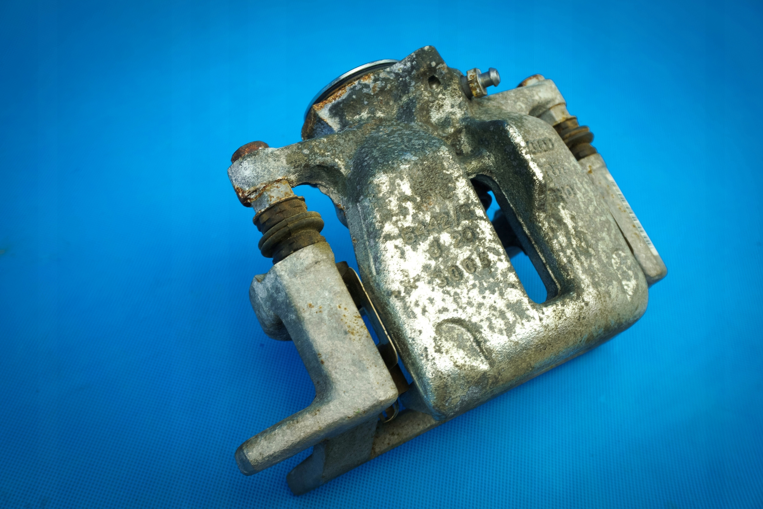 caliper brake rear part LE Audi A4 8K A5 8K0615405AE