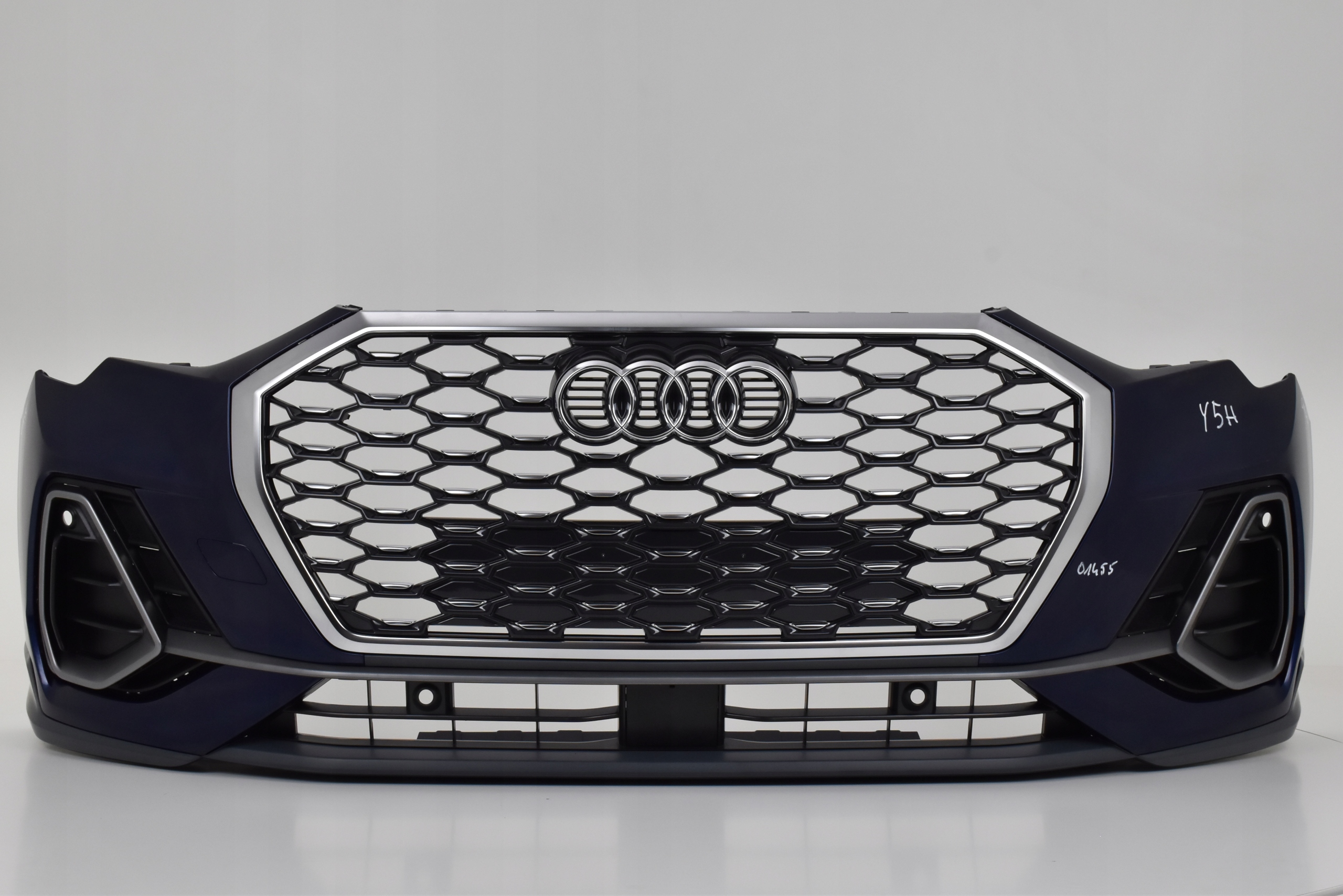 AUDI Q3 2018- 83A 83F S-LINE ZDERZAK PRZEDNI