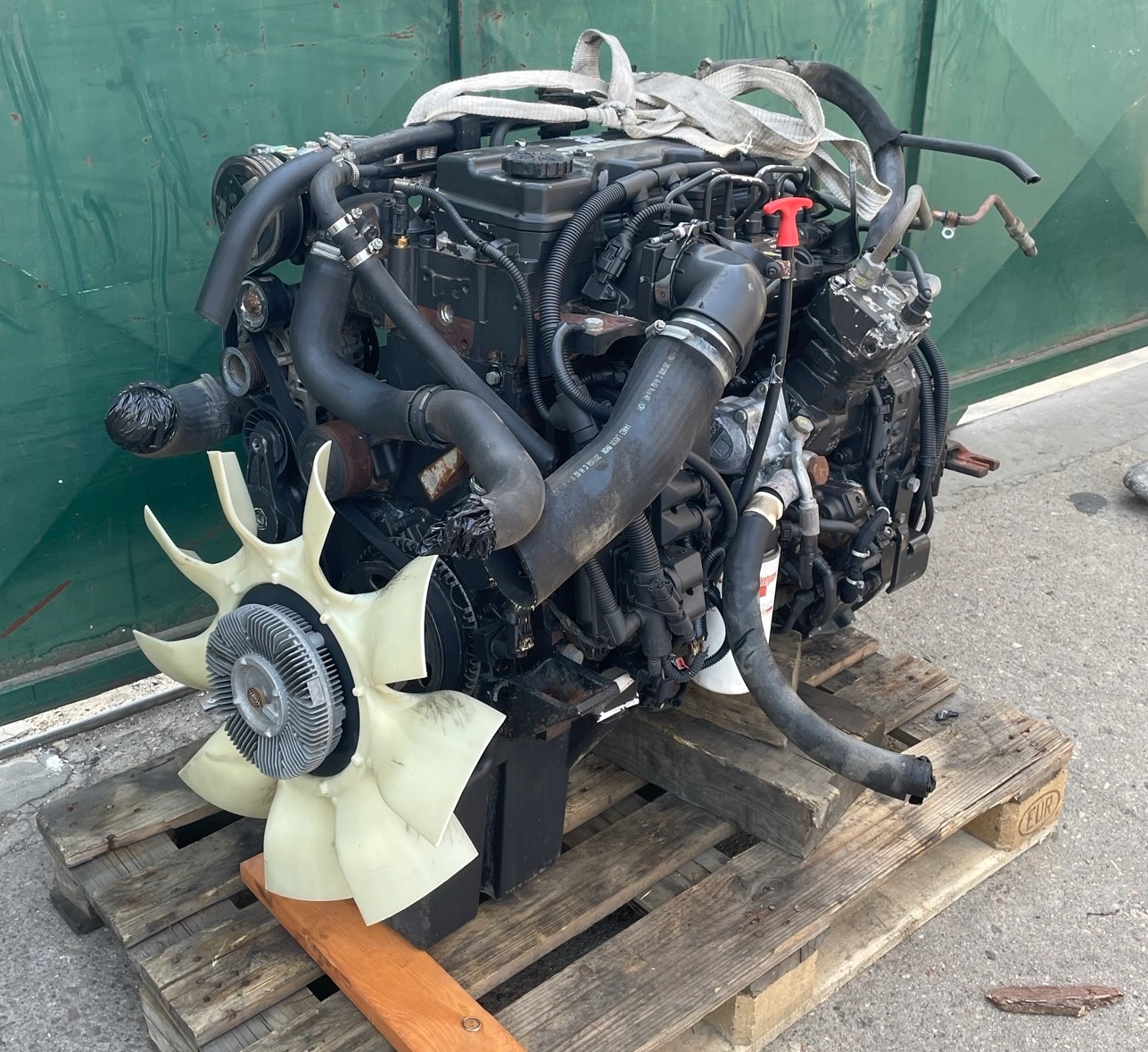 NISSAN DAF 4.5 engine KOMPLET ISB4.5E5185 EURO 5