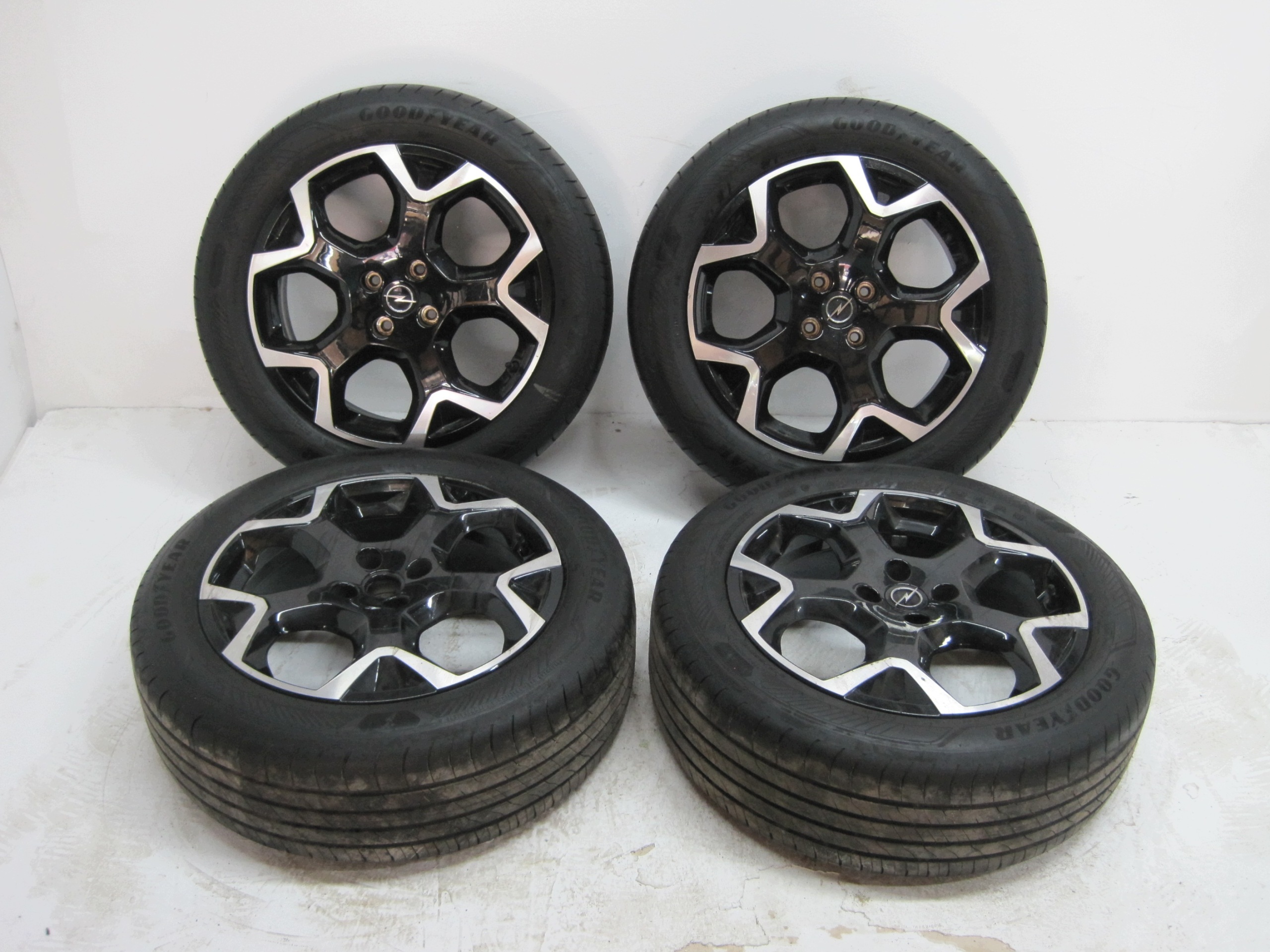 wheels discs tyres OPEL MOKKA R18 5MM