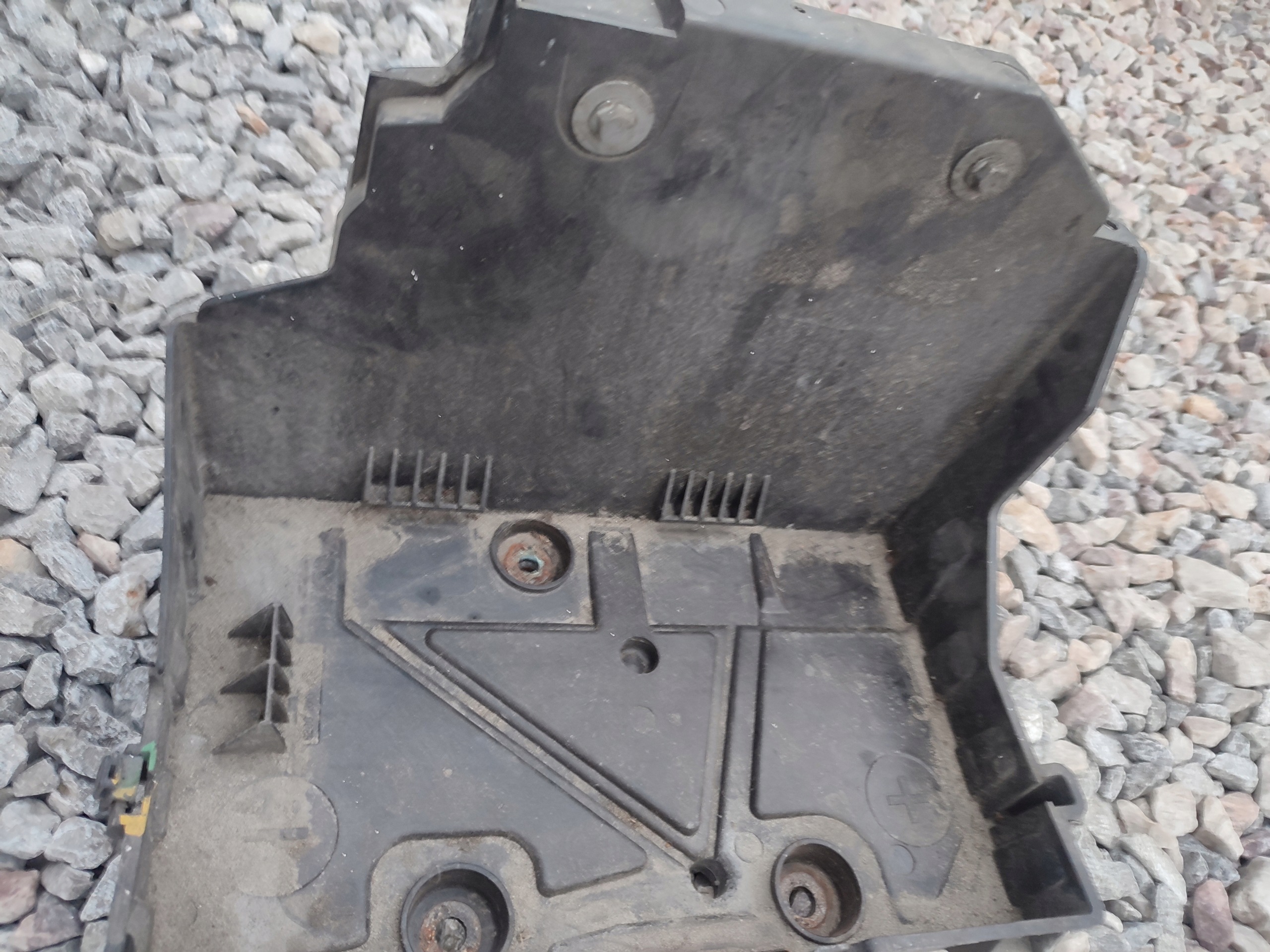 držák obal akumulátoru RENAULT KANGOO II III 8200870492
