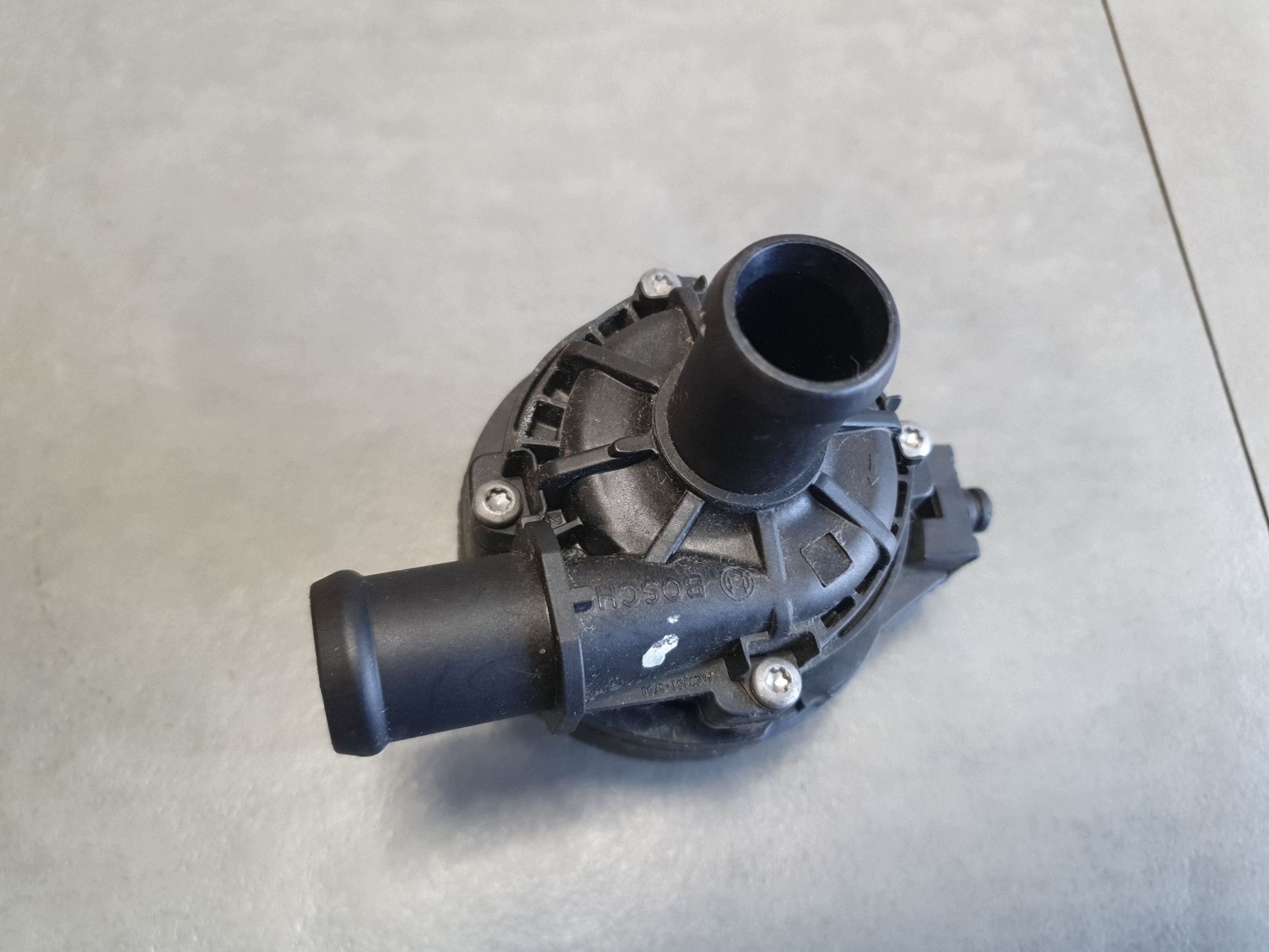 Cupra Leon supplementary water pump 2Q0965567B