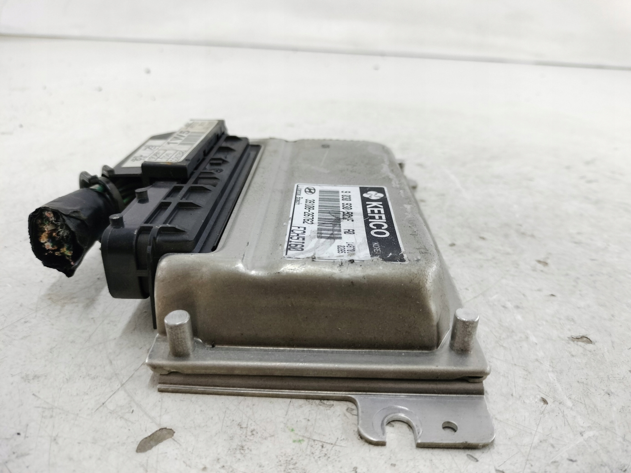 unité de commande électronique uce moteur HYUNDAI MATRIX 1.6 39108-26762