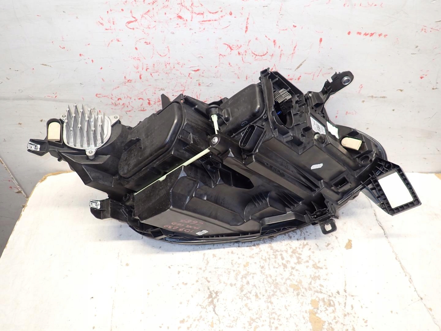 light front front left VW ID7 2023- FULL LED 14B941035B