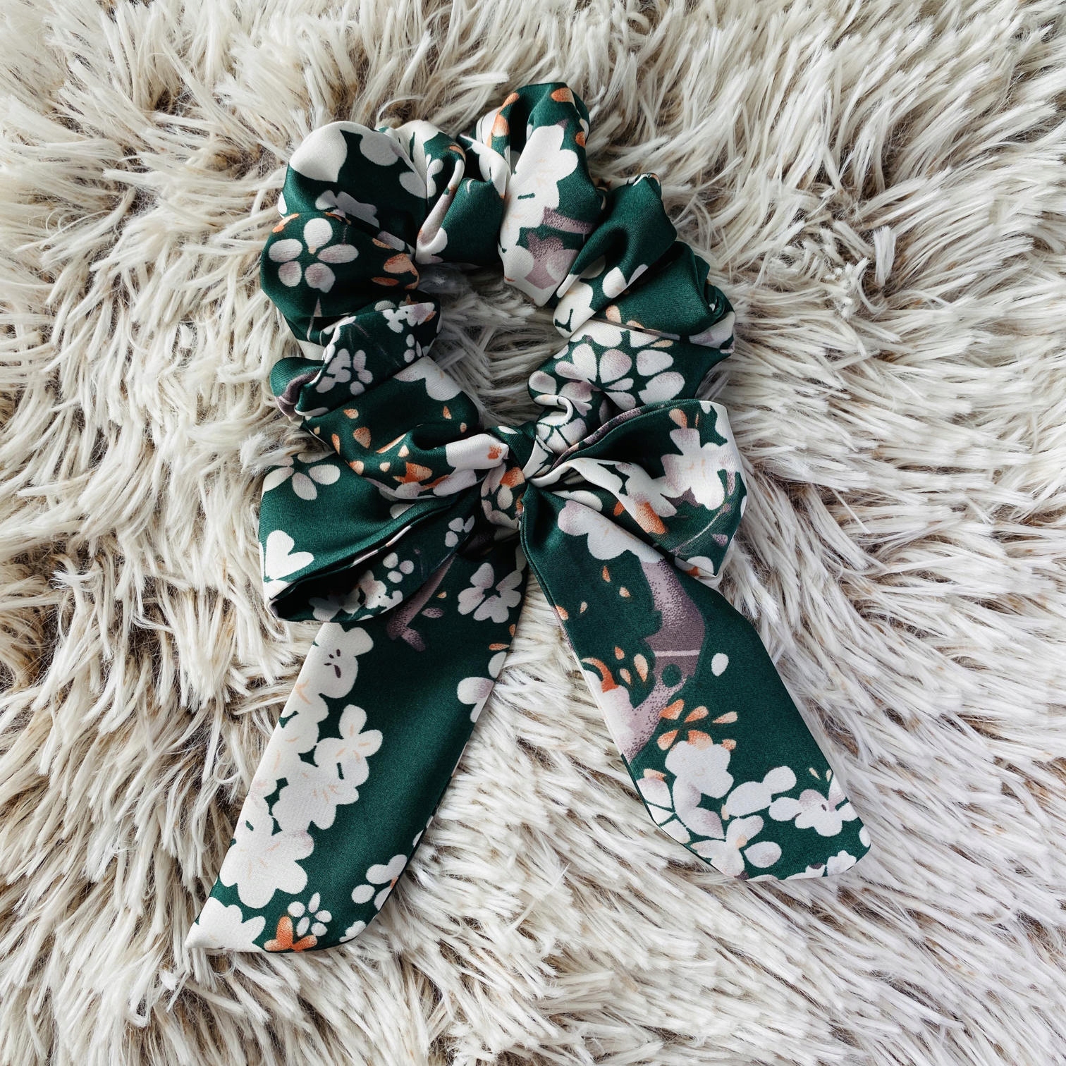 Gumka do włosów satyna scrunchie Kwiaty Marka Inna marka